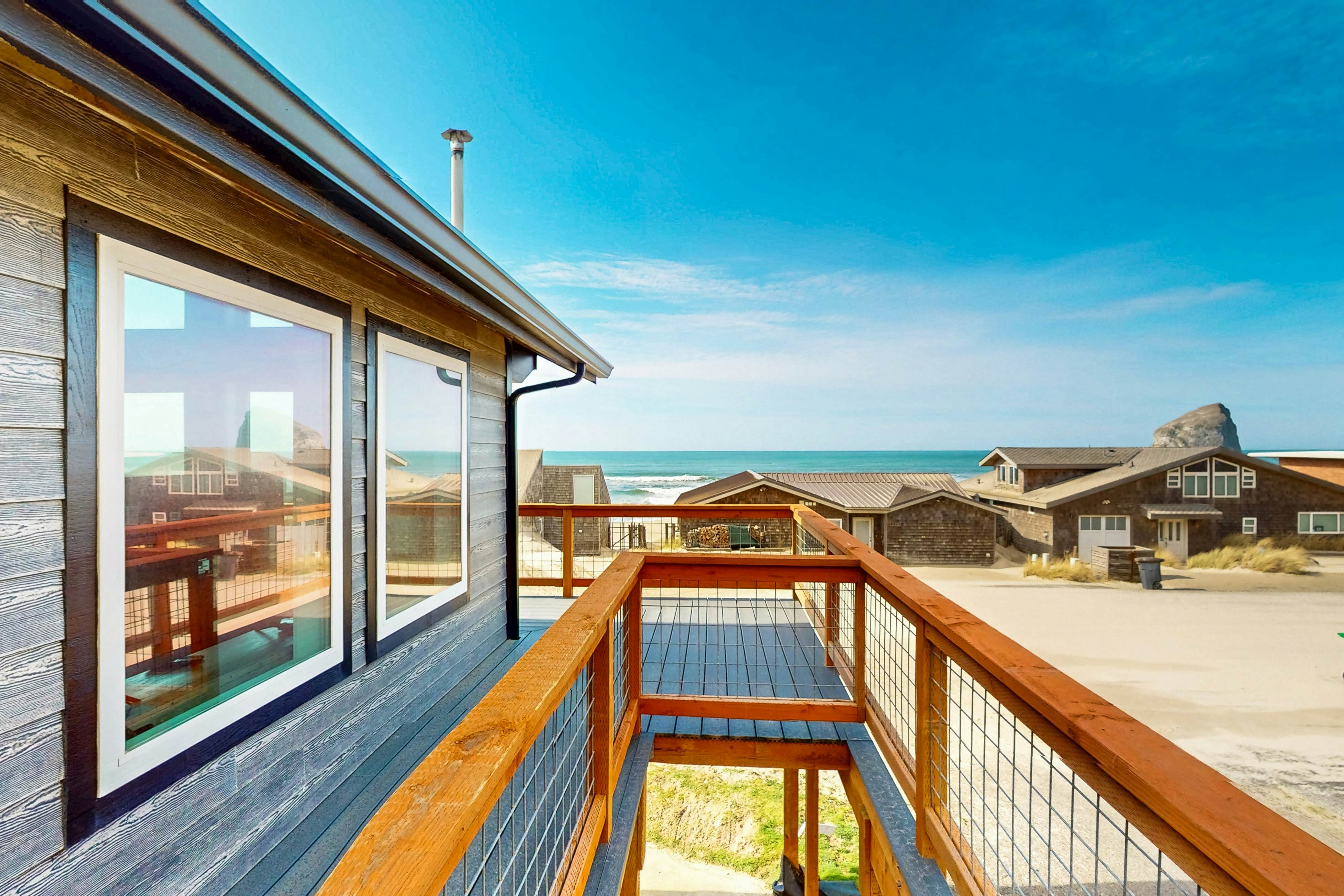 Designer home with stunning ocean & sunset views, steps to beach - dog-friendly
