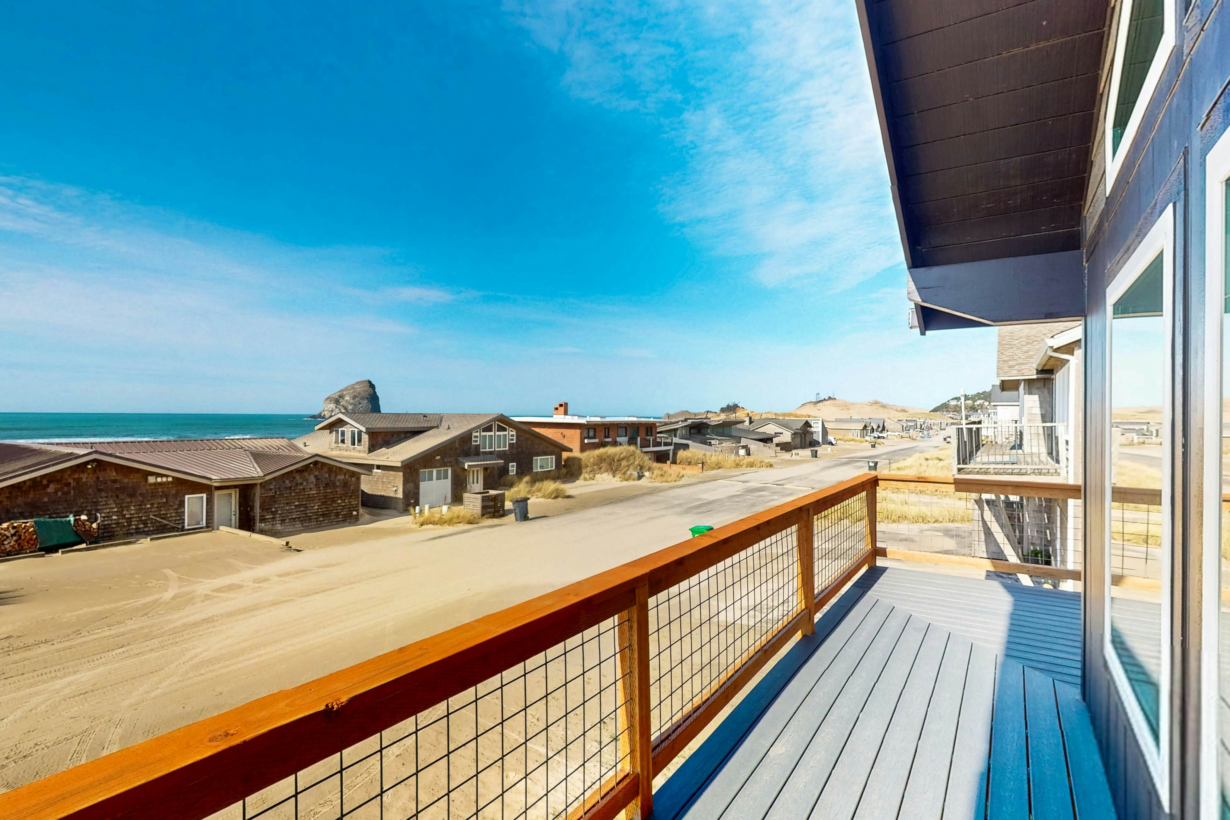 Designer home with stunning ocean & sunset views, steps to beach - dog-friendly