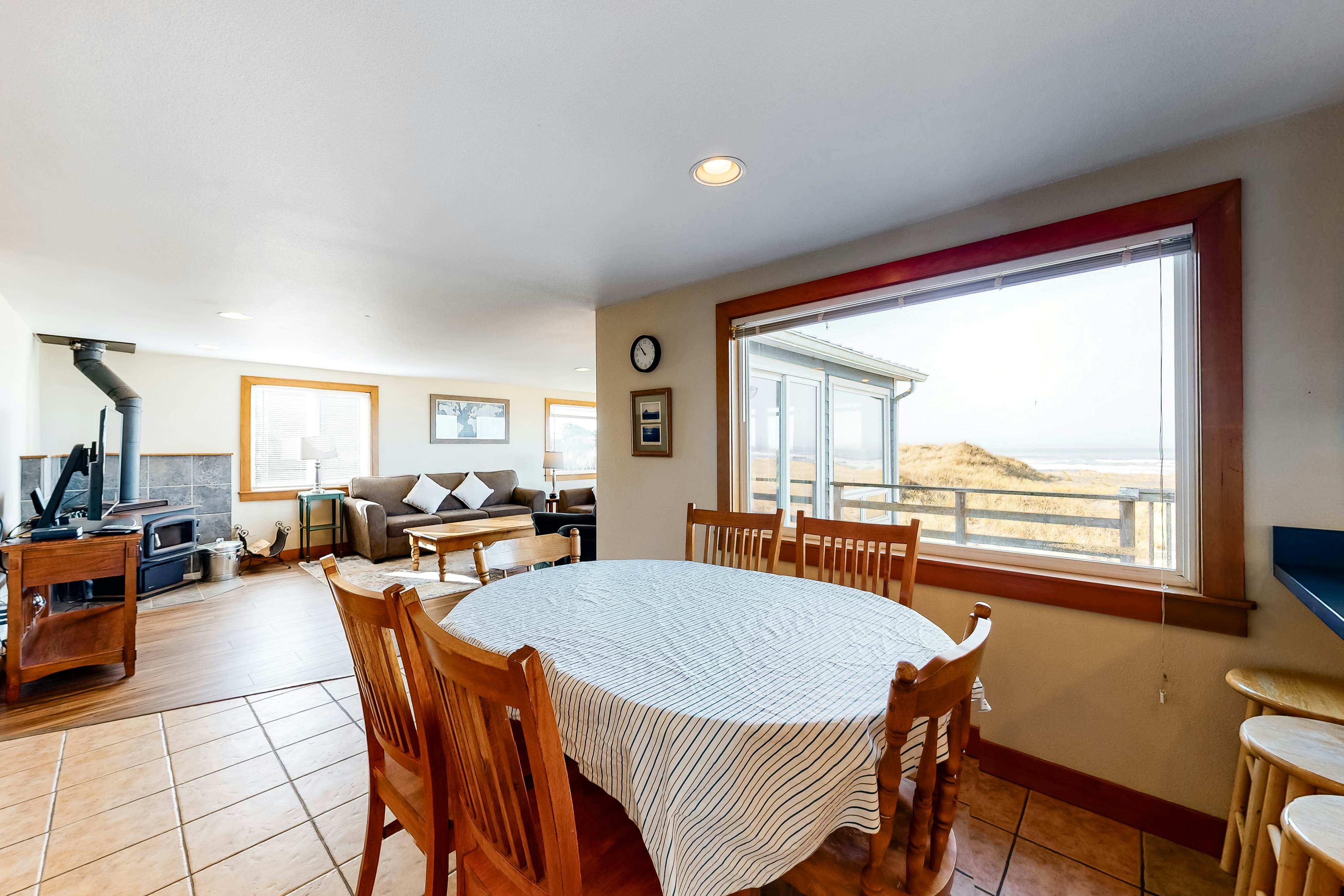 Beautiful oceanfront home w/ a gorgeous view