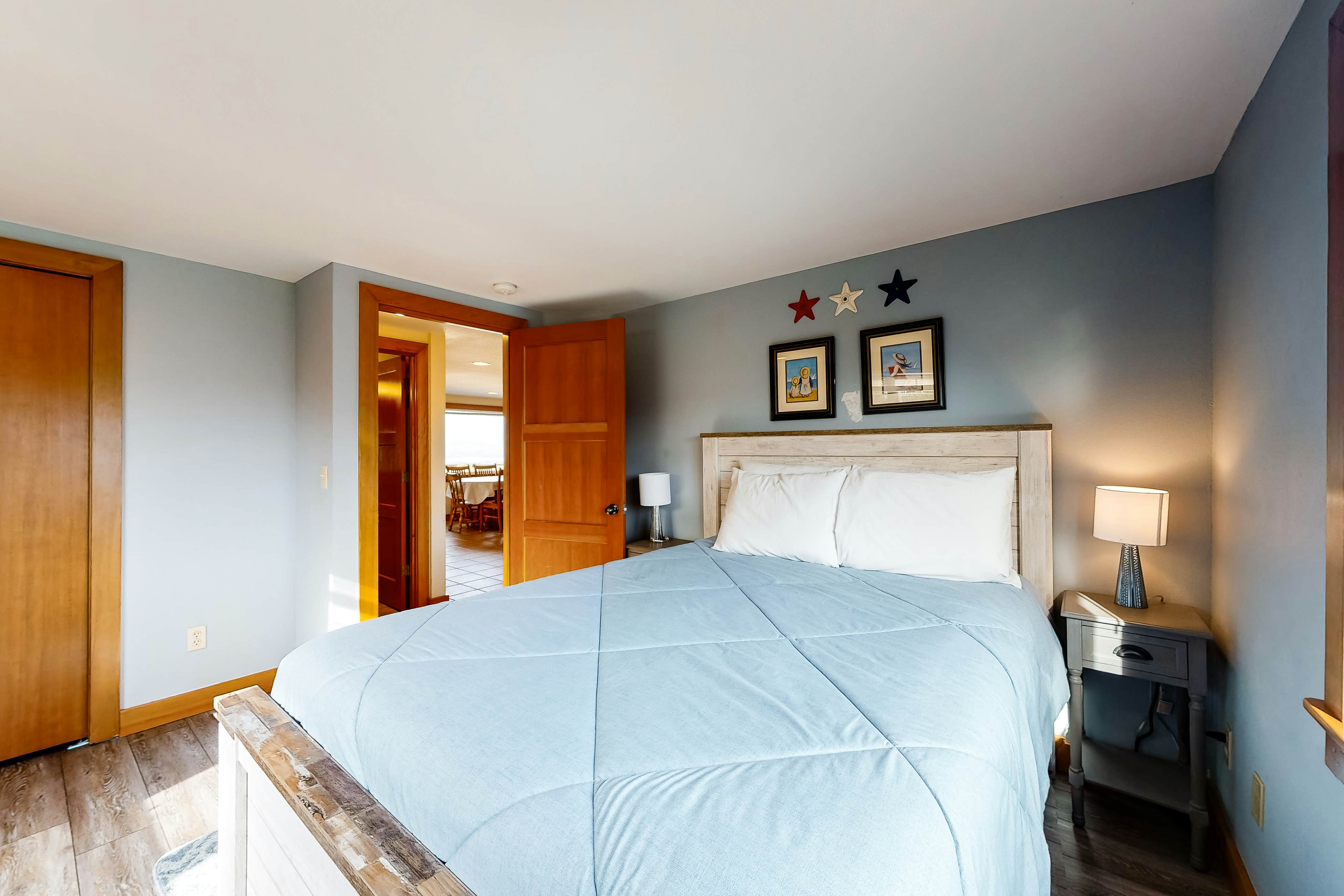 Beautiful oceanfront home w/ a gorgeous view