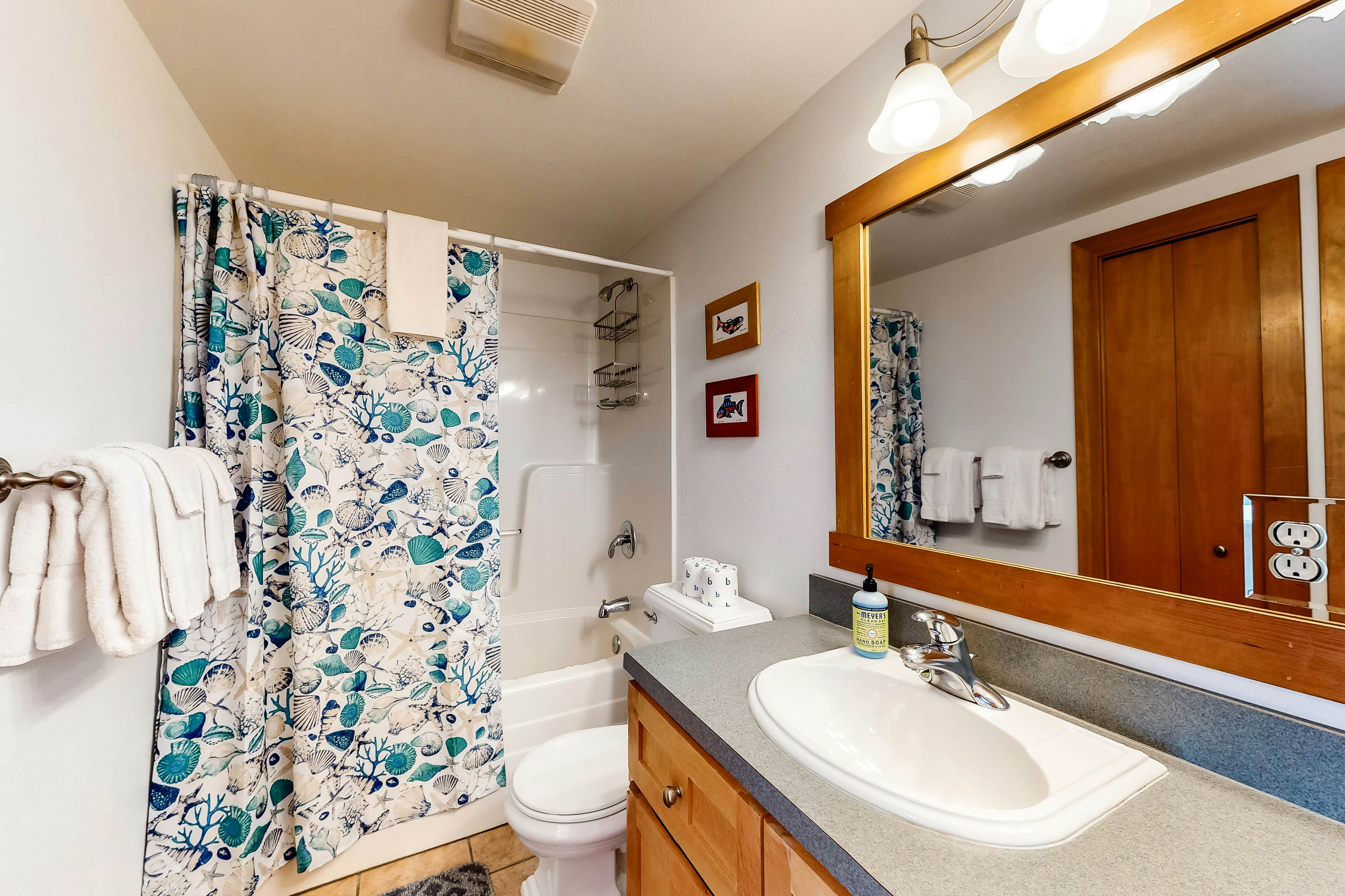 Beautiful oceanfront home w/ a gorgeous view