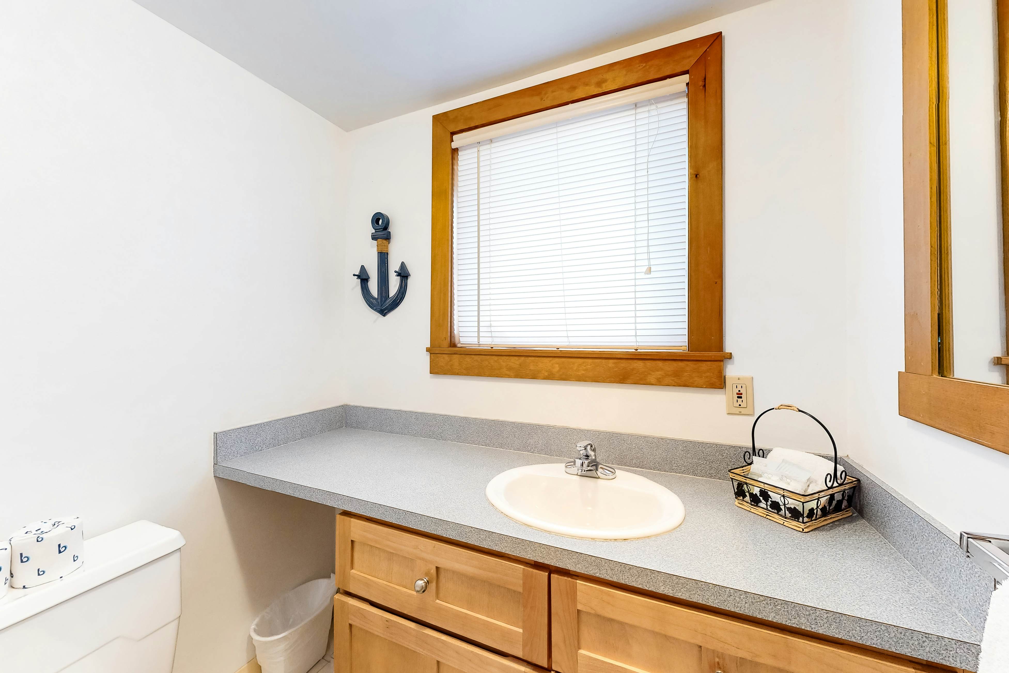 Beautiful oceanfront home w/ a gorgeous view