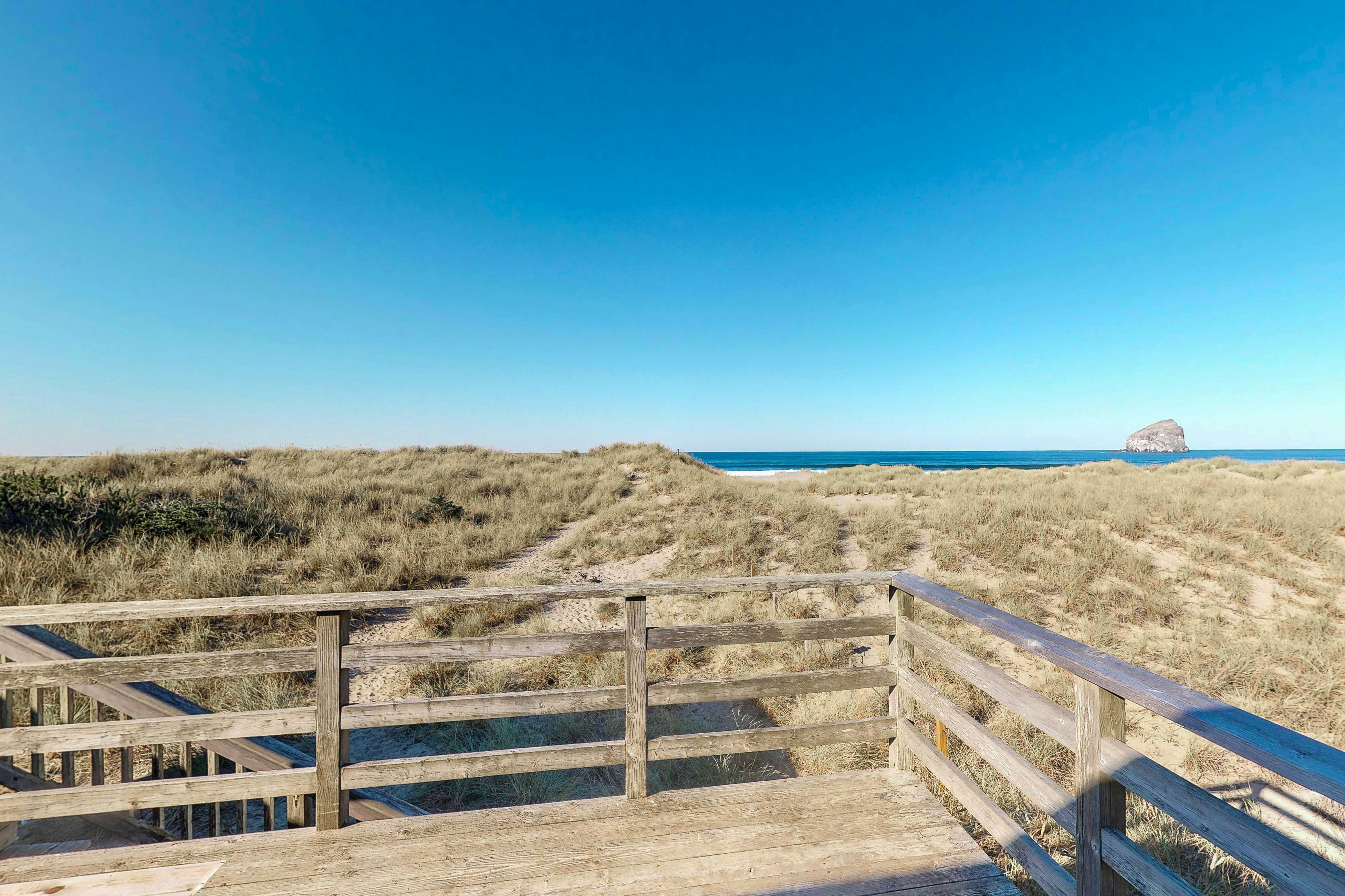 Beautiful oceanfront home w/ a gorgeous view