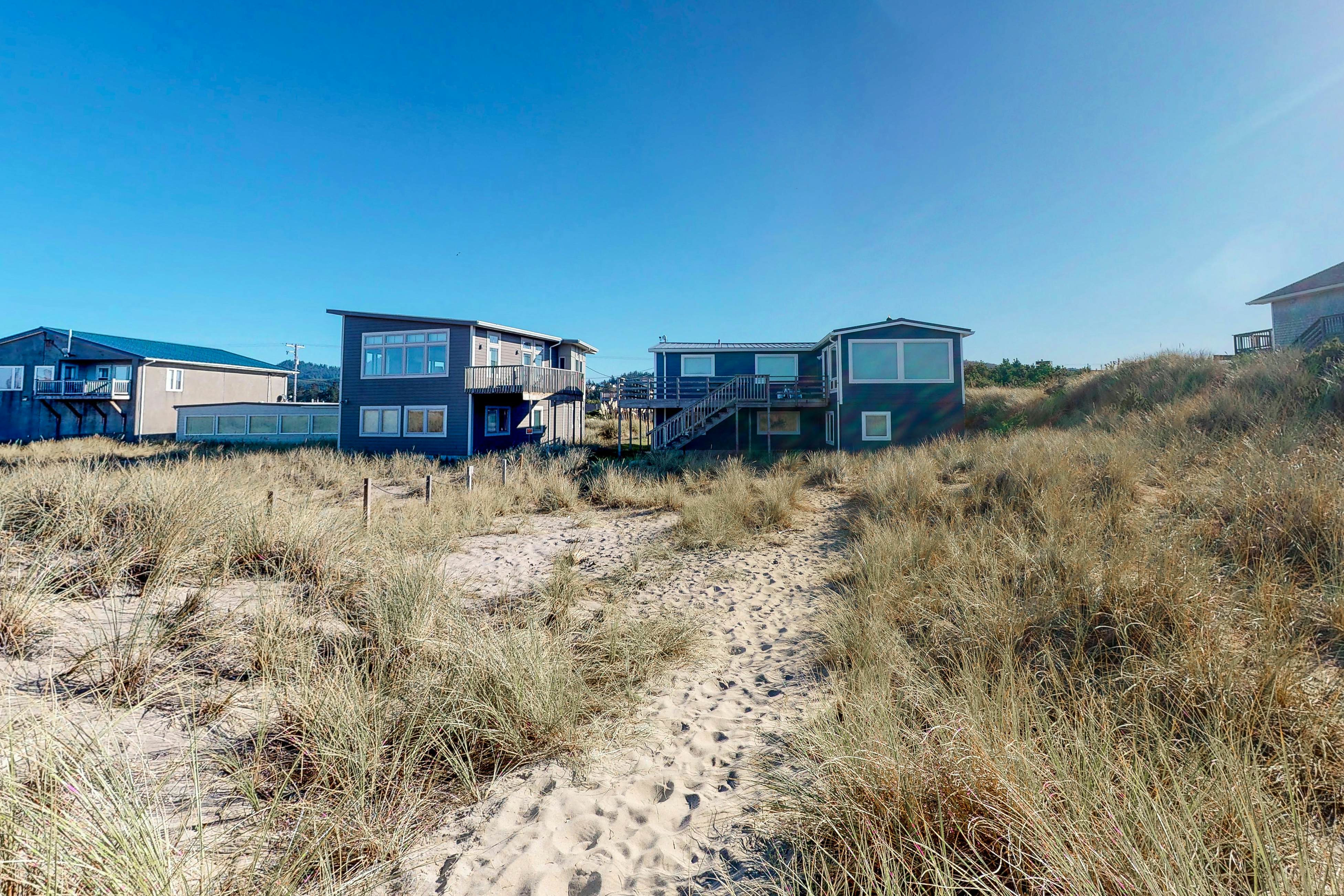 Beautiful oceanfront home w/ a gorgeous view