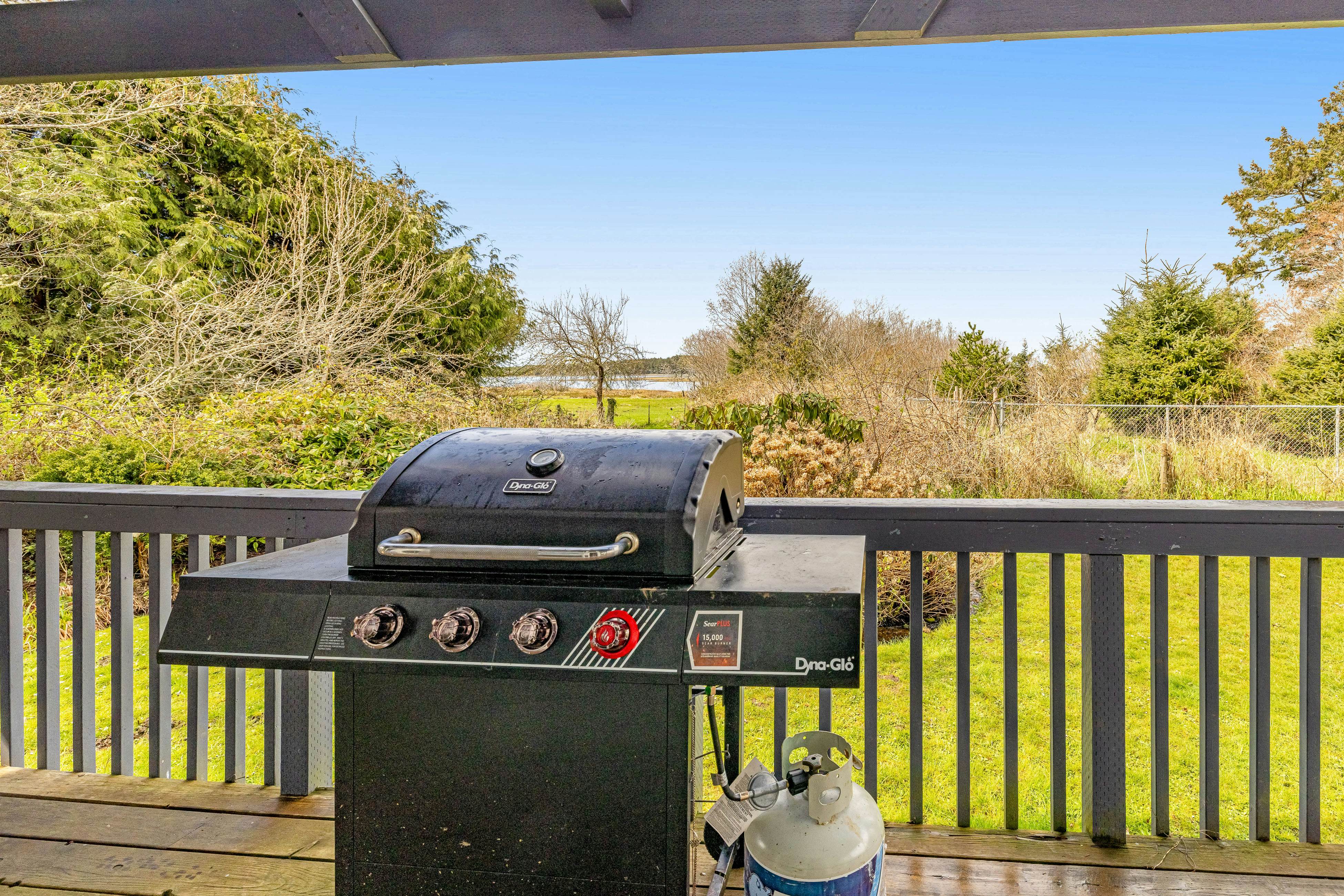 Serene Sandlake Bayfront Home with WiFi & Private Hot Tub - Dogs Welcome