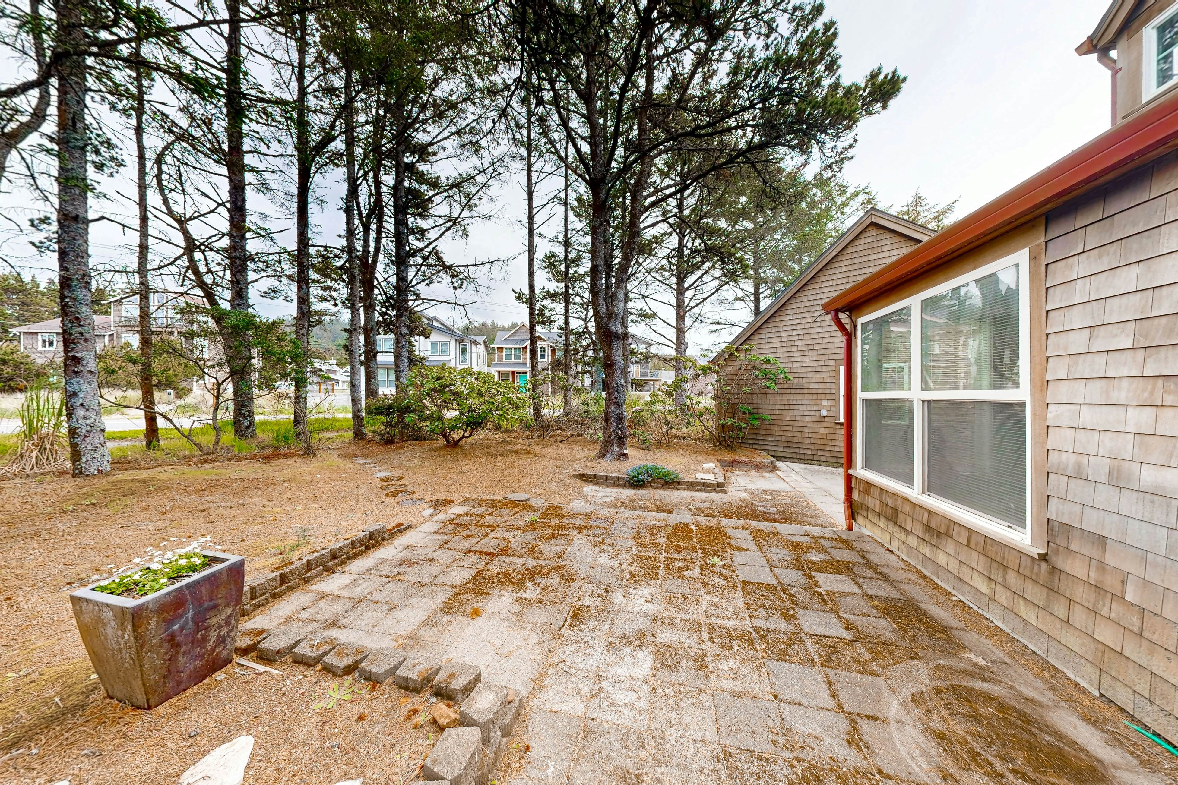 Modern, two-story, dog-friendly home located close to beaches & trails