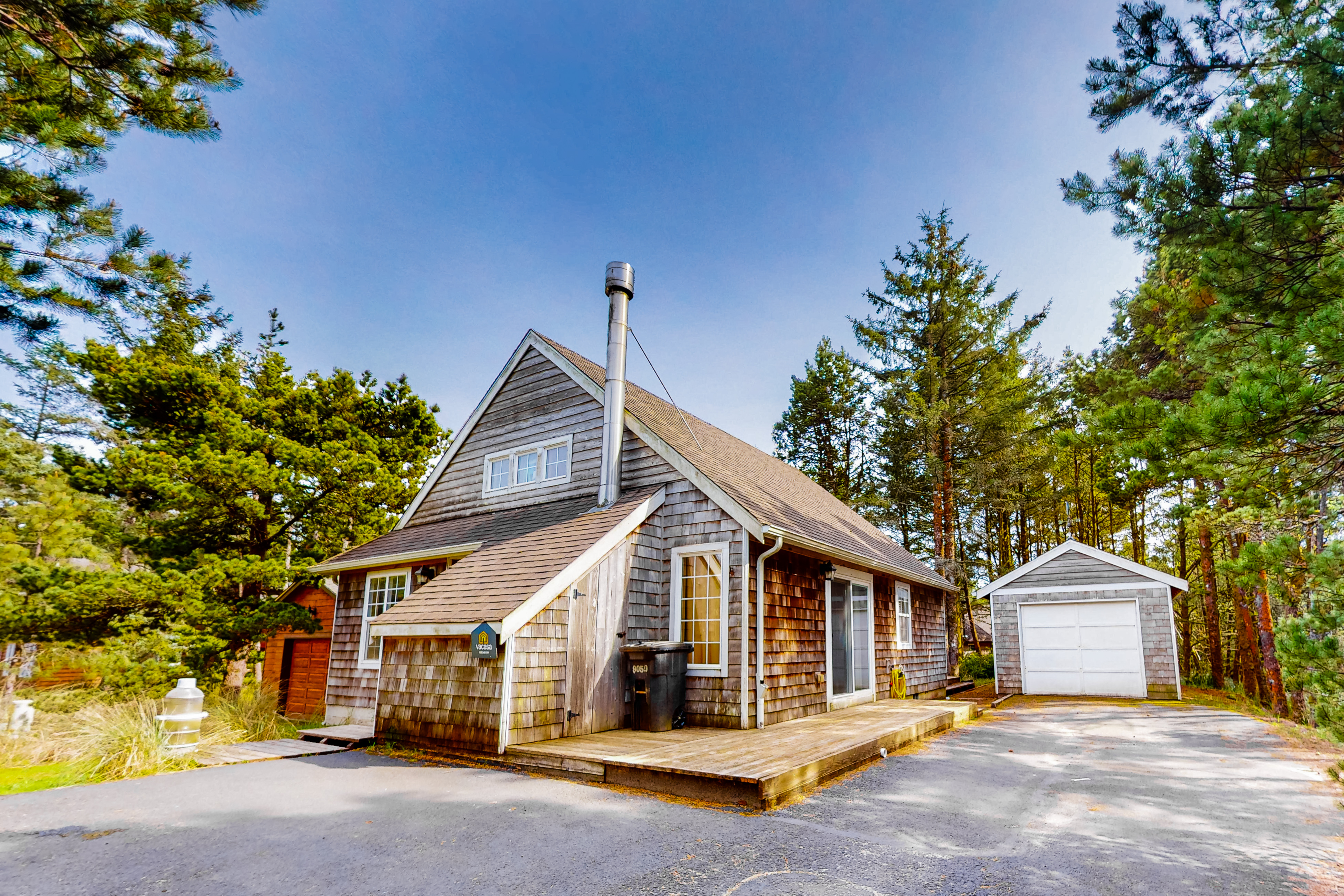 Charming Beach House with Unique Decorations and Nearby Beach Access