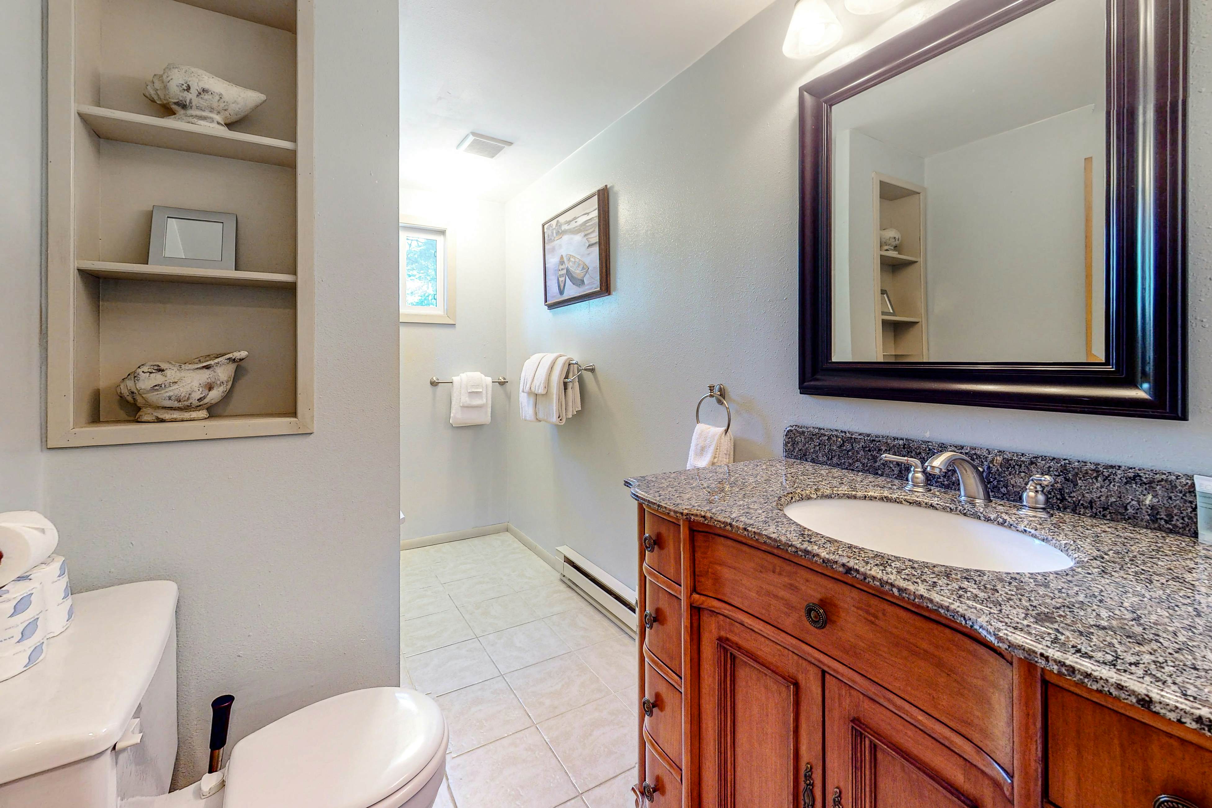 Nature lover's paradise next to Cape Kiwanda State Park - walk to beach