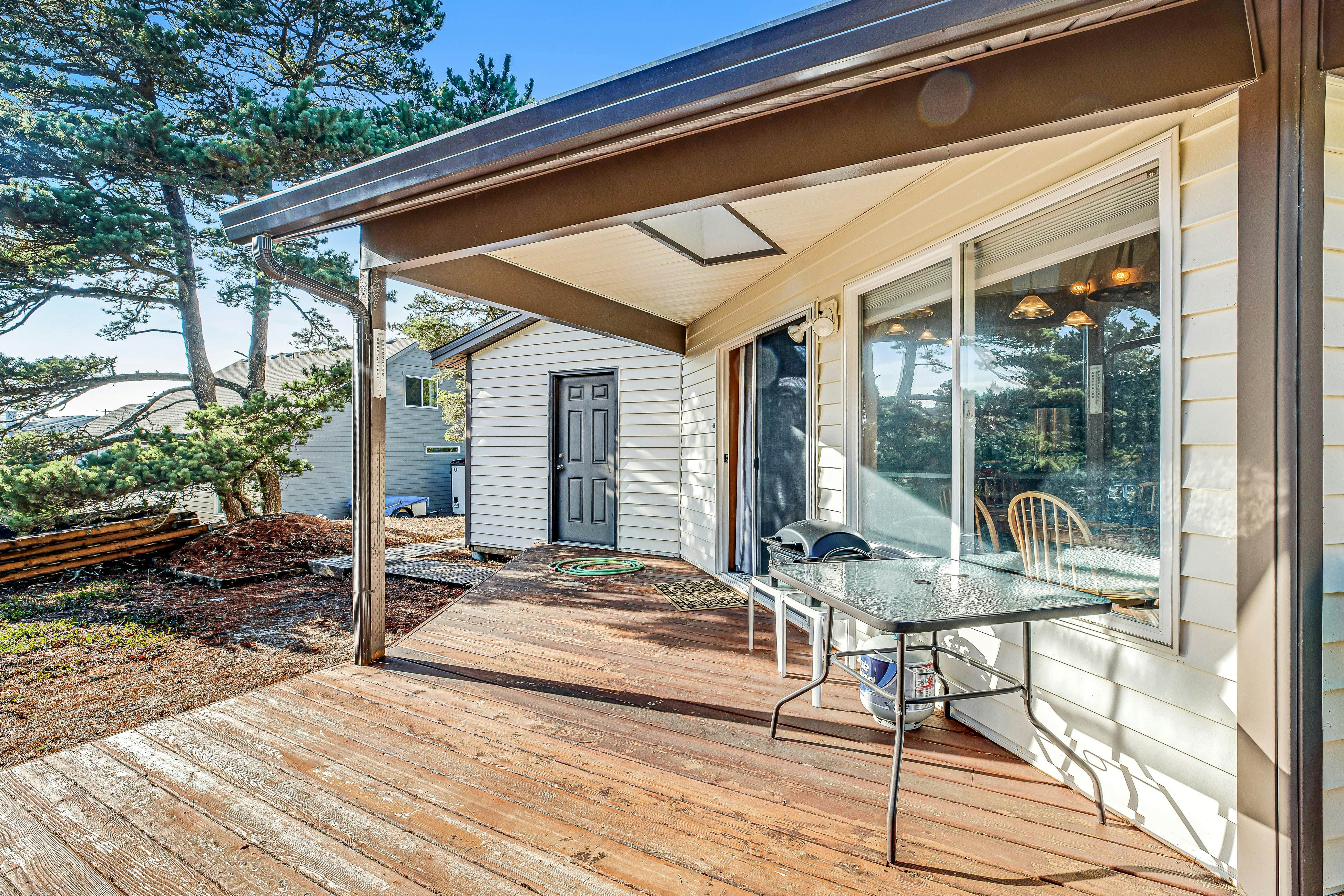 Cozy Home with Wood Stove, WiFi, Gas Grill, & Large Deck - Walk to Beach