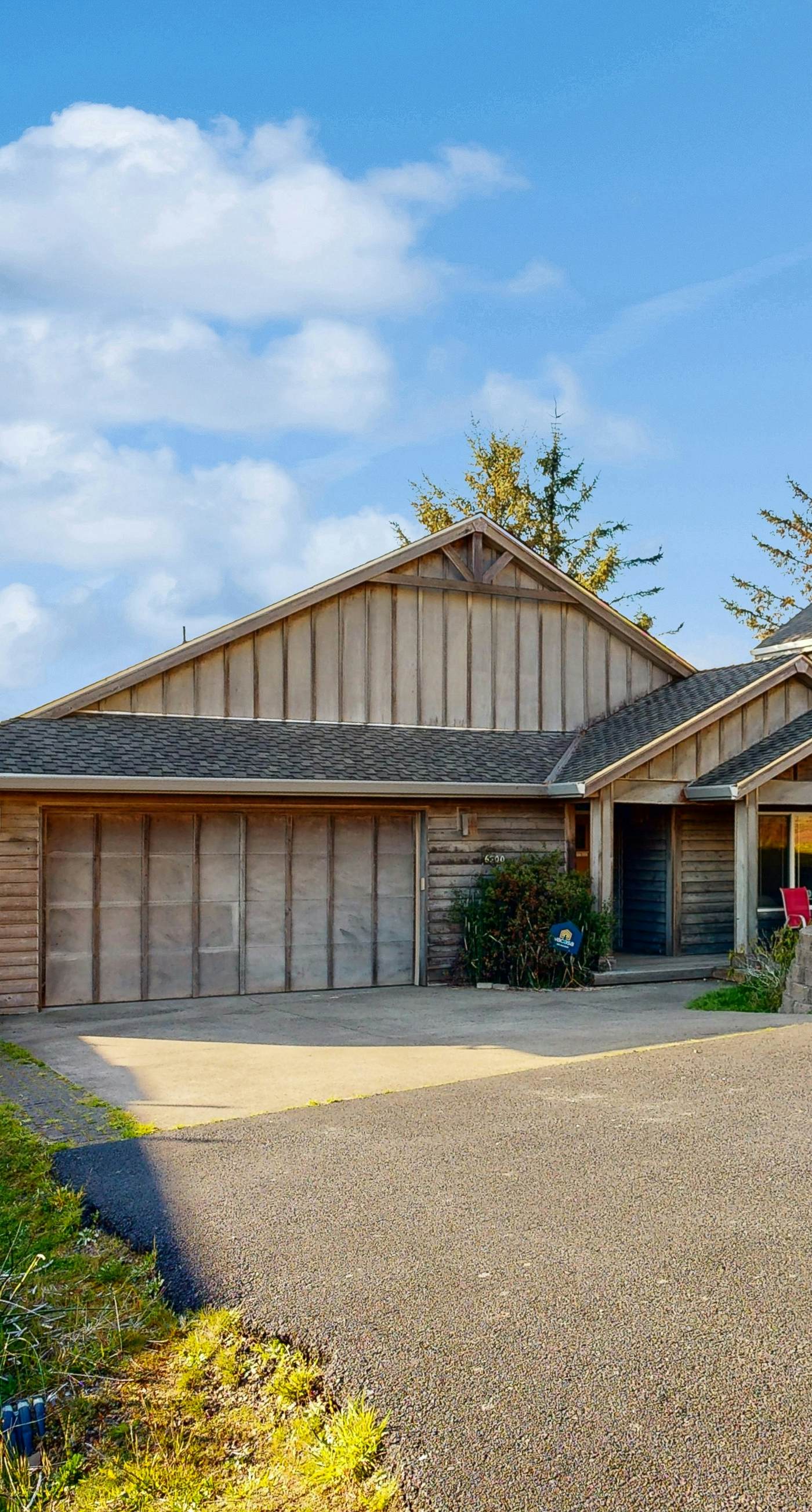 Everything Remodeled Water View Private Hot Tub WiFi Game Room