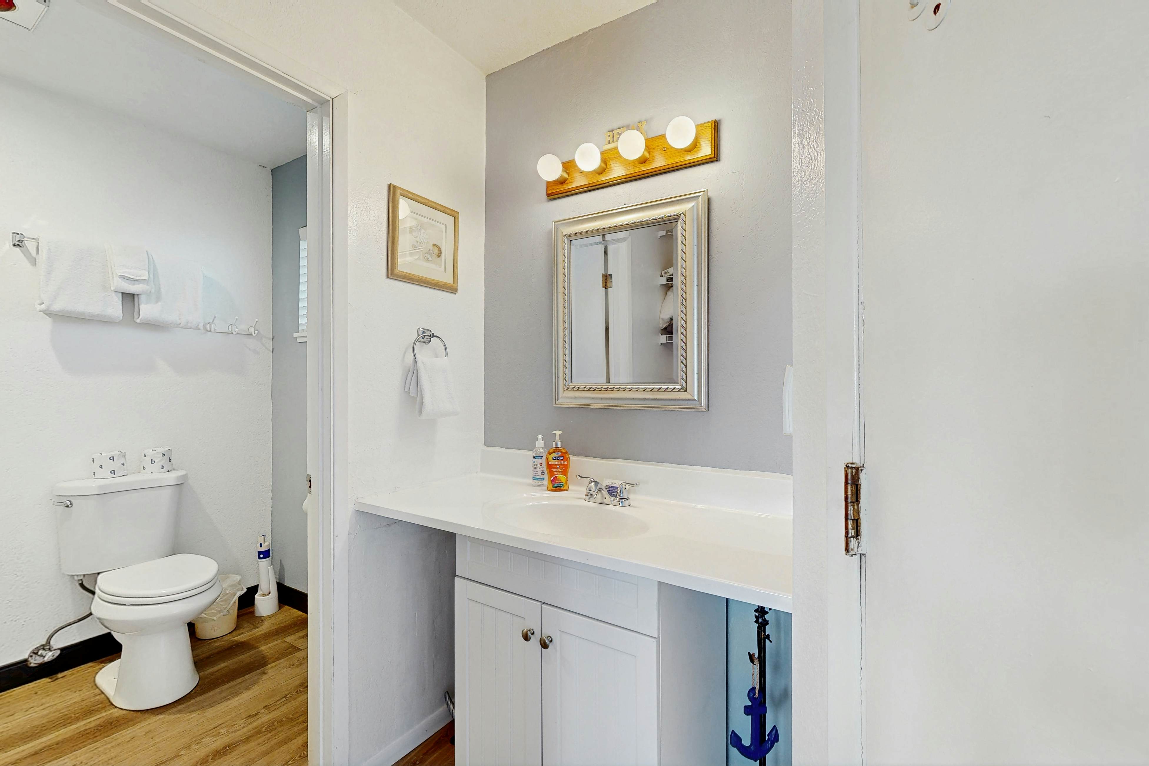 Dog-friendly oceanfront condo with beach access & Proposal Rock view