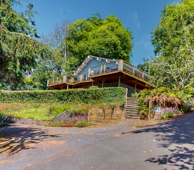 Family Friendly Home with Hot Tub Ocean View and Entertainment Near Beach