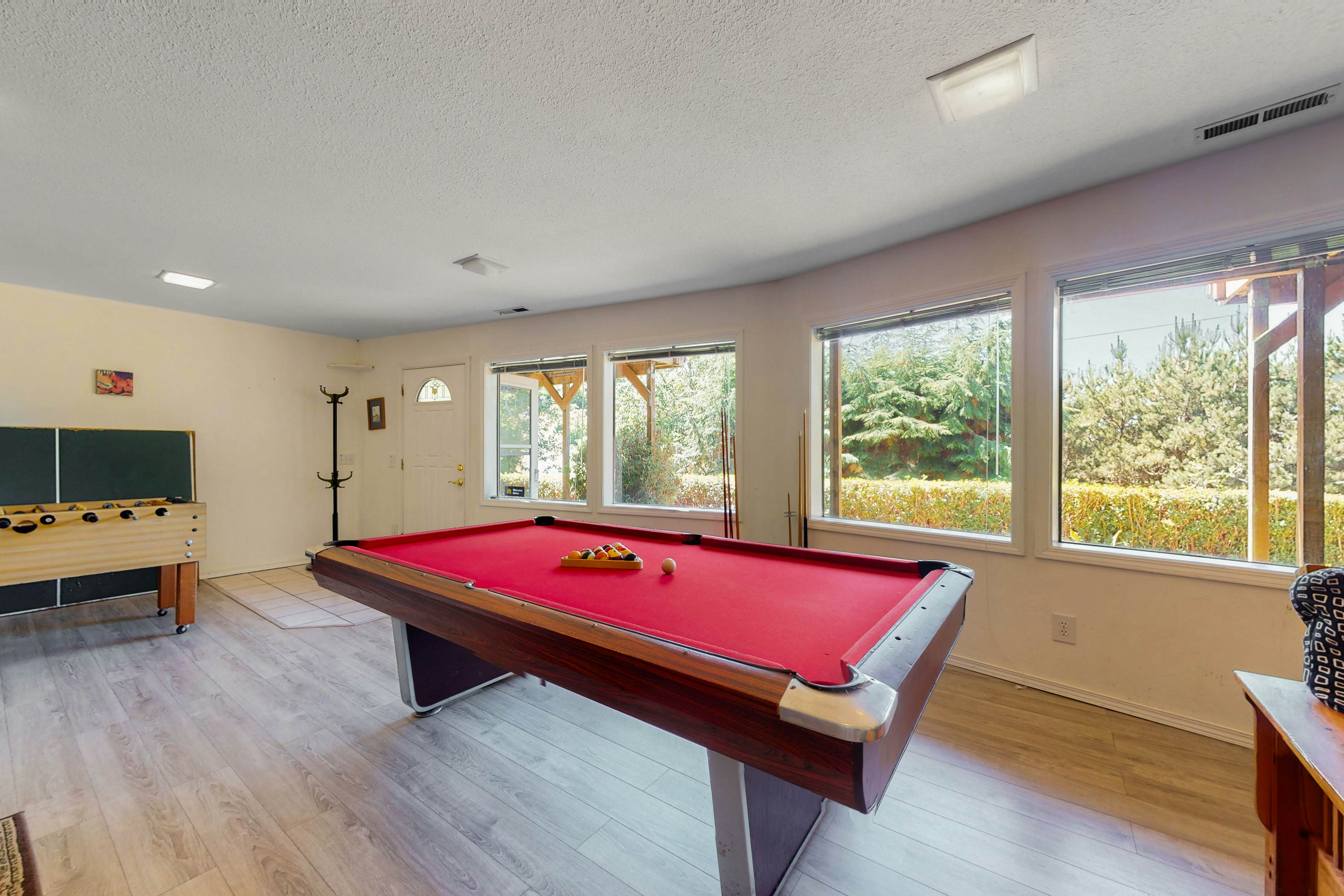 Family-Friendly Home with Hot Tub, Ocean View, and Entertainment - Near Beach