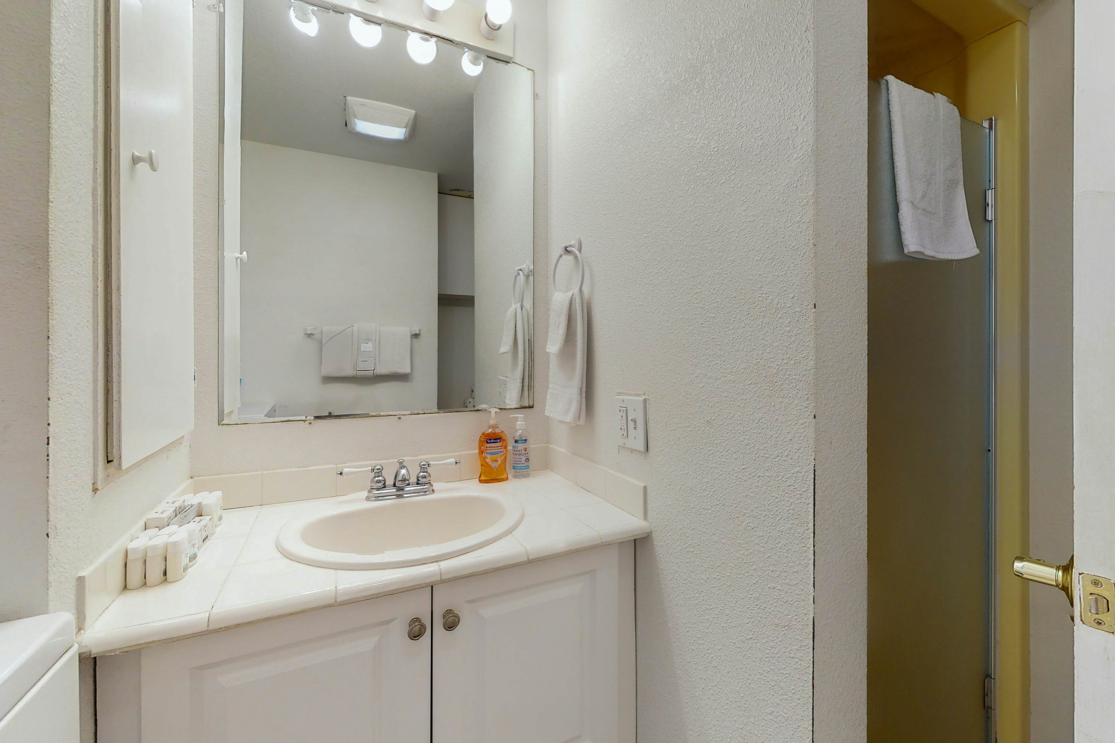 Family-Friendly Home with Hot Tub, Ocean View, and Entertainment - Near Beach