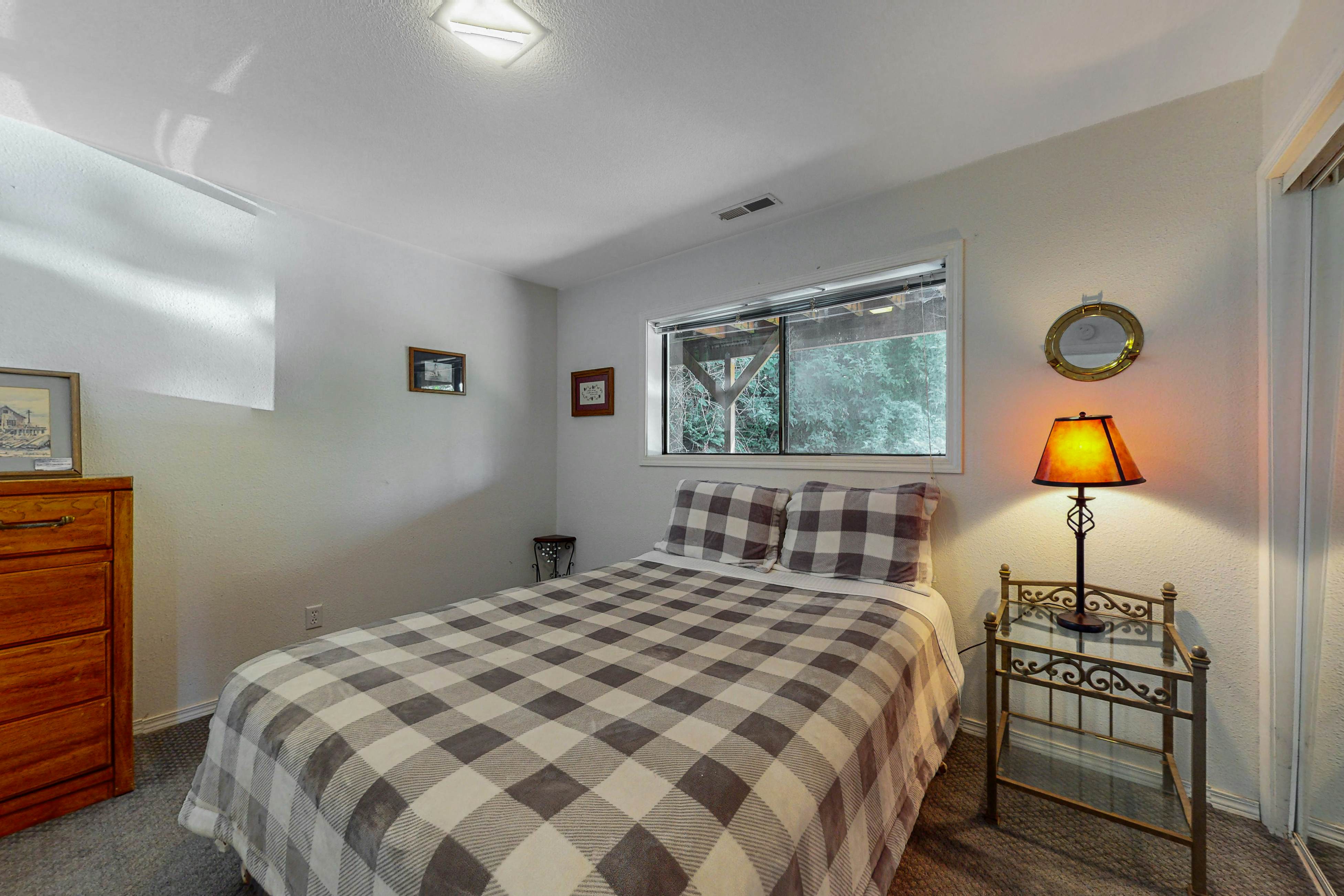 Family-Friendly Home with Hot Tub, Ocean View, and Entertainment - Near Beach