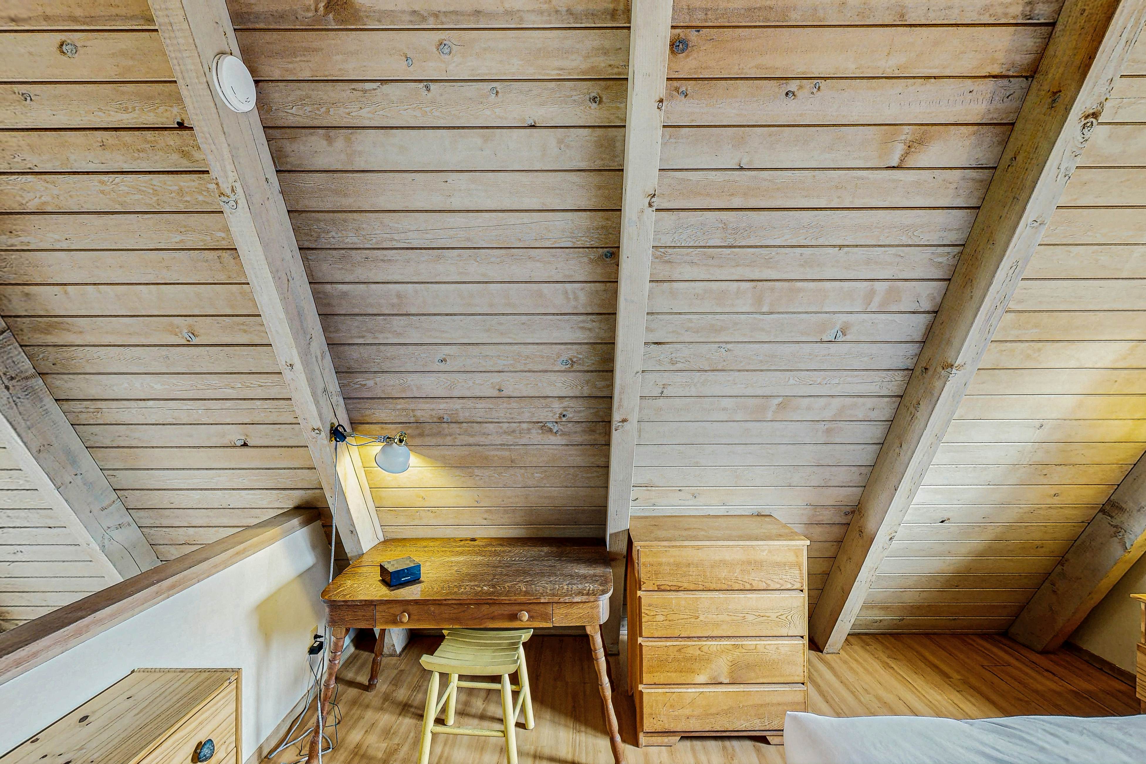 Quiet Coastal Cabin Home with Private Hot Tub - Less Than a Block From Beach