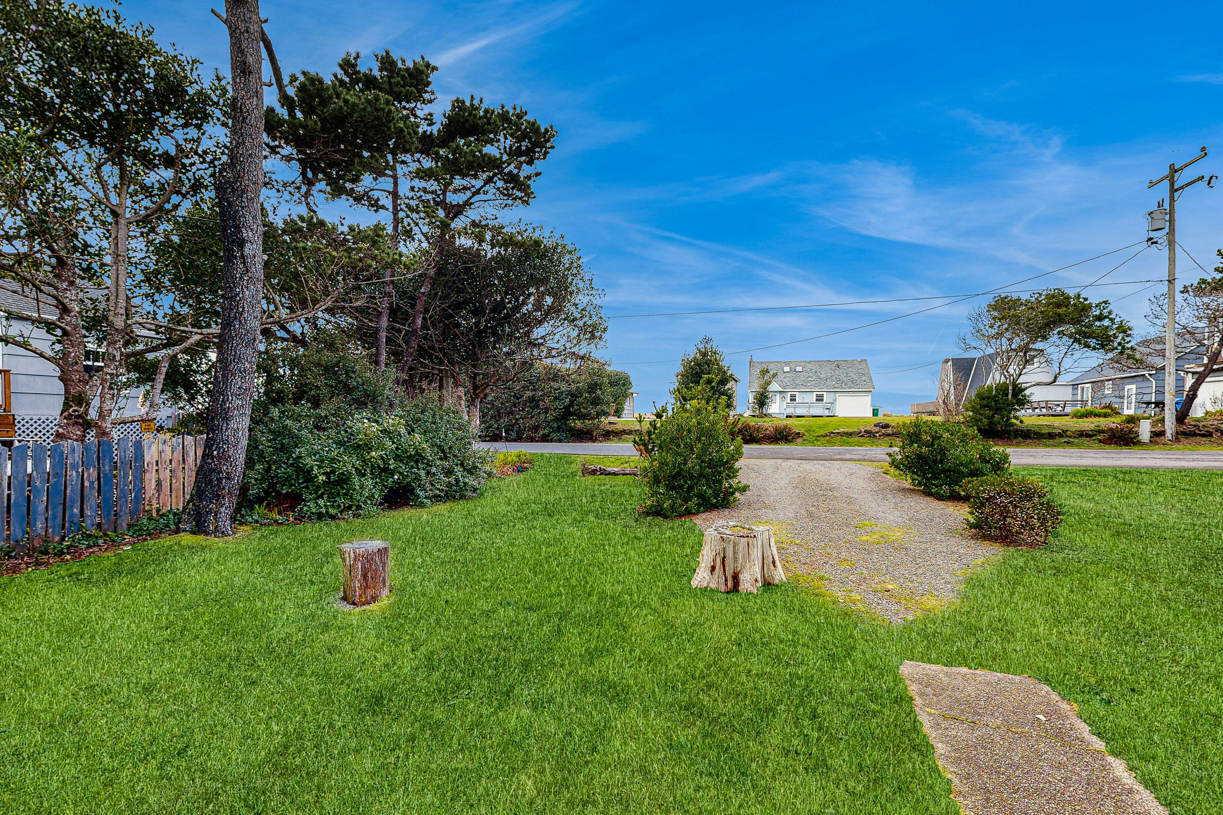 Quiet Coastal Cabin Home with Private Hot Tub - Less Than a Block From Beach