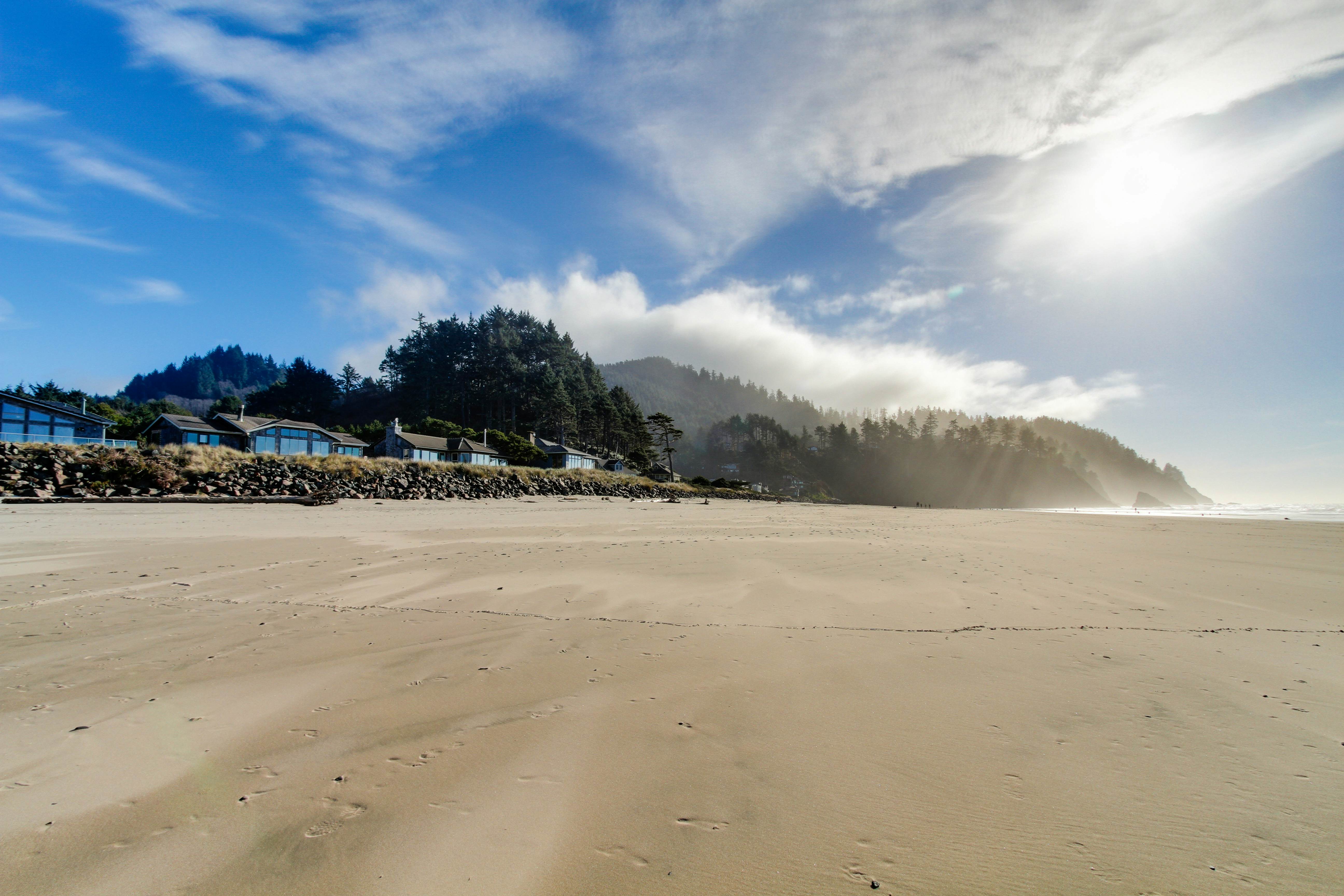 Quiet Coastal Cabin Home with Private Hot Tub - Less Than a Block From Beach