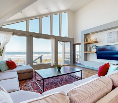 New oceanfront home with hot tub views A C and beach access 2 dogs OK