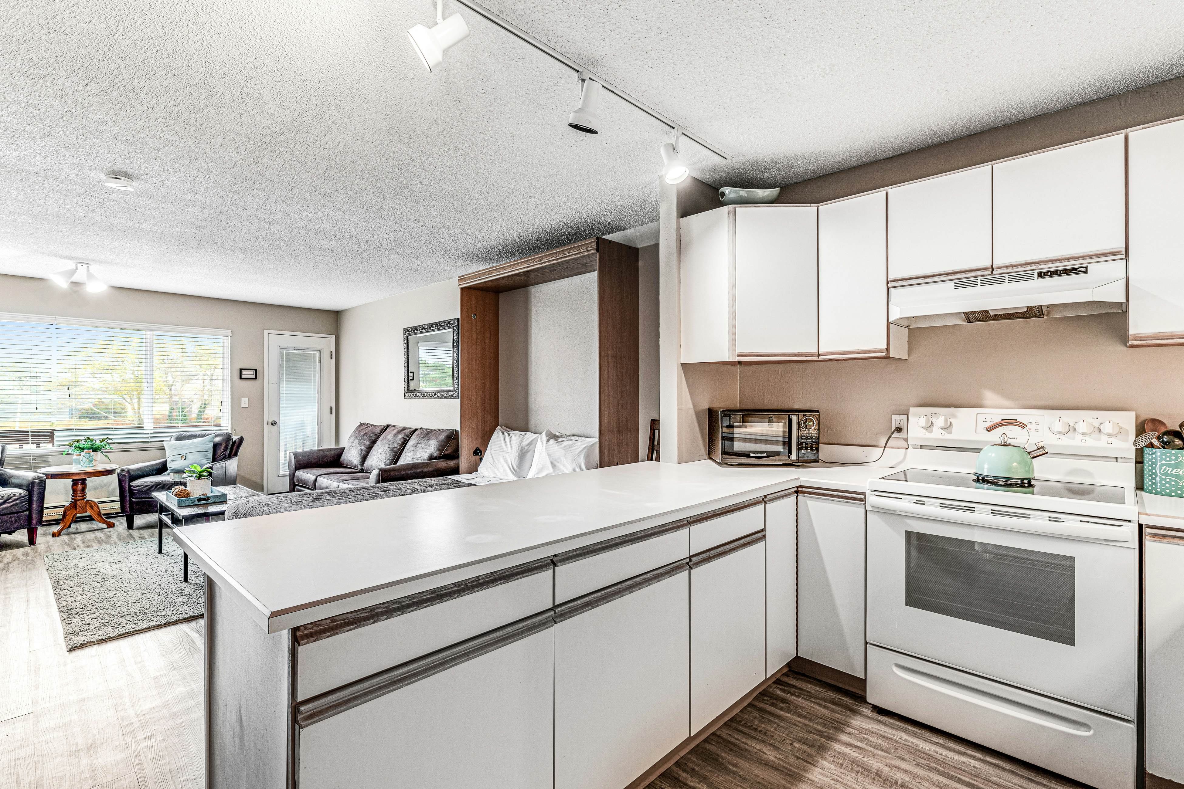 Oceanfront, 2nd-floor condo with river/ocean views, balcony & beach access