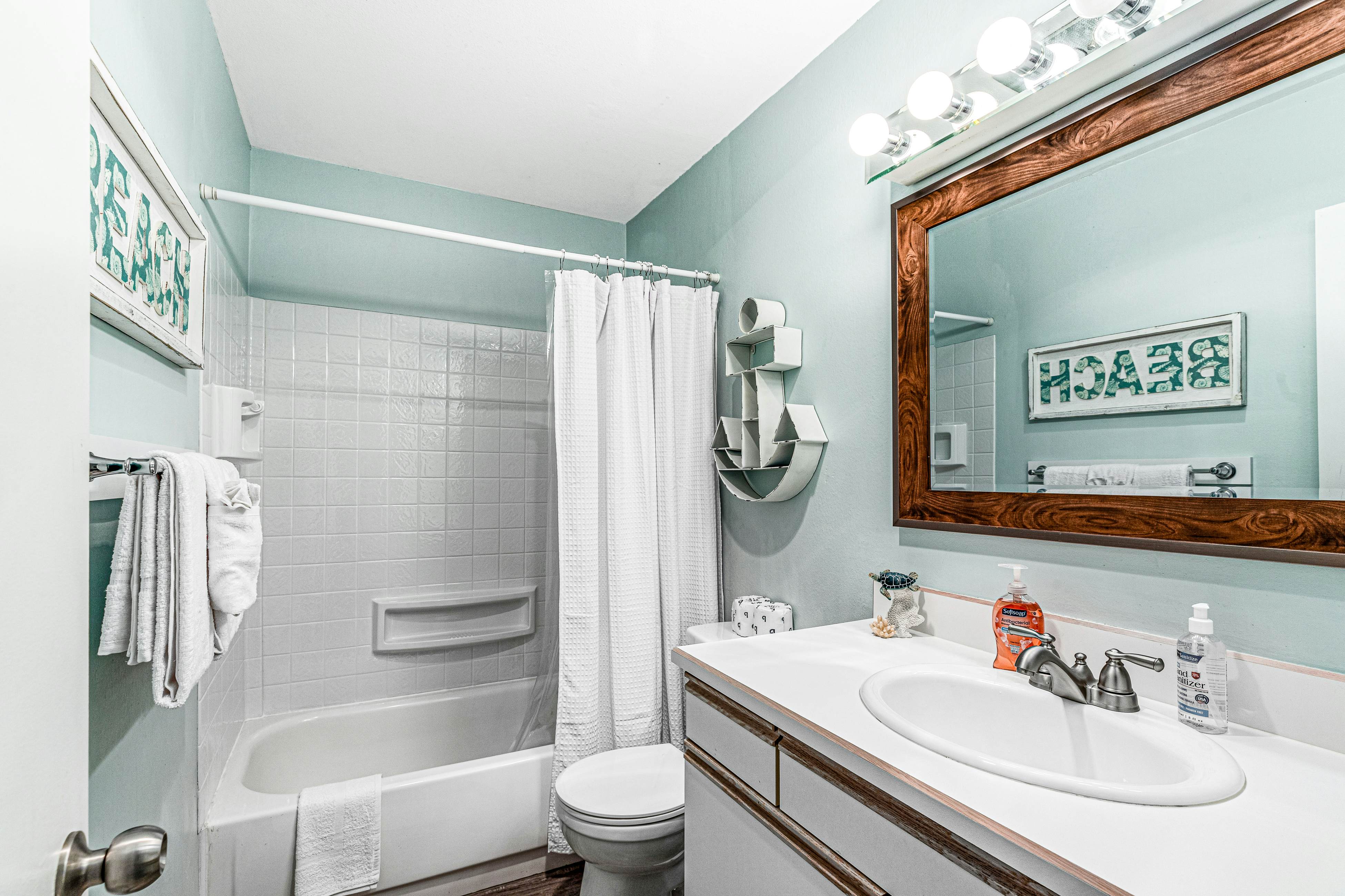 Oceanfront, 2nd-floor condo with river/ocean views, balcony & beach access