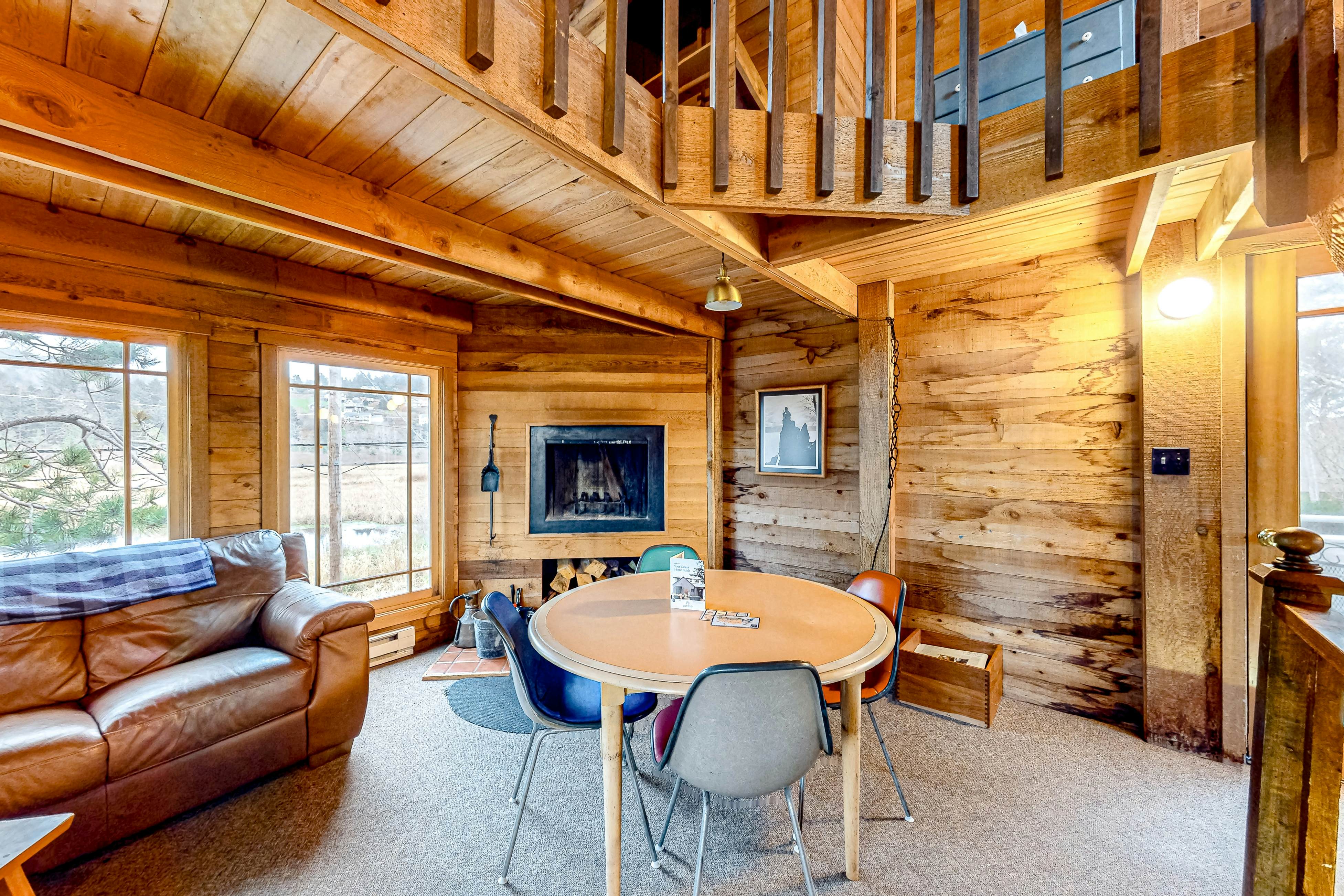 Dog friendly home with wetlands view deck fireplace outdoor shower