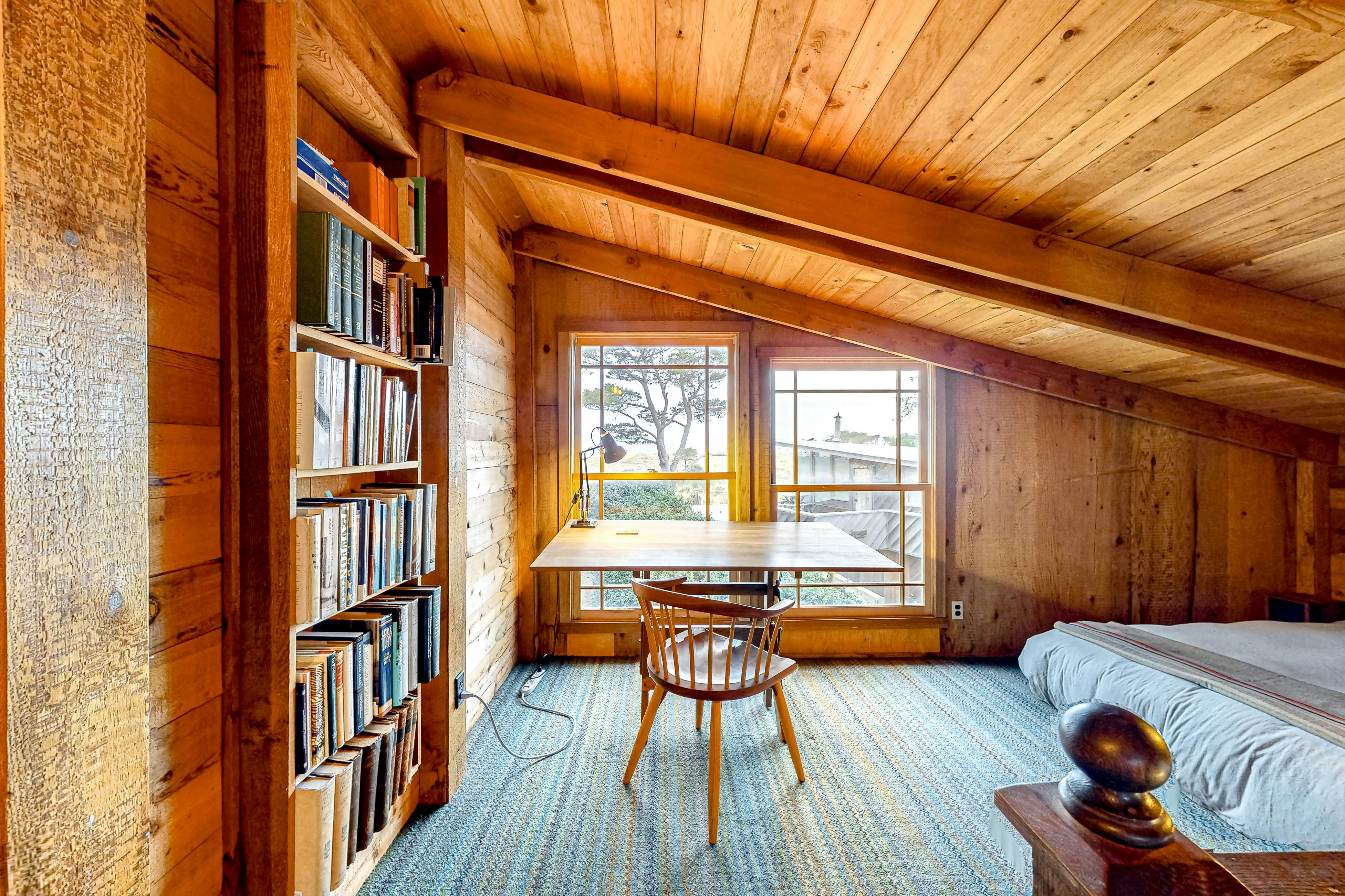 Dog friendly home with wetlands view deck fireplace outdoor shower