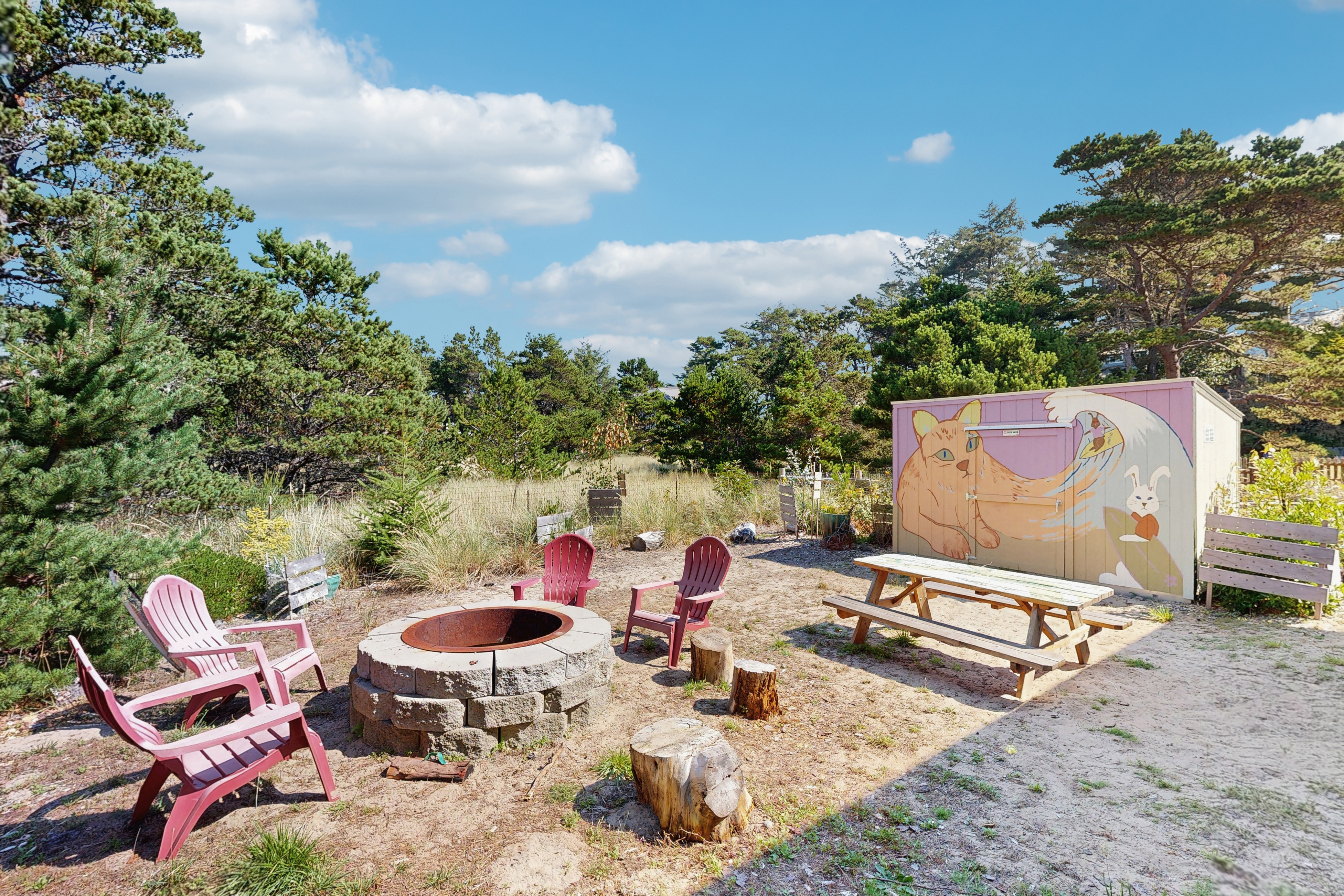 Newly constructed home with firepit and large deck walk to the beach and golf