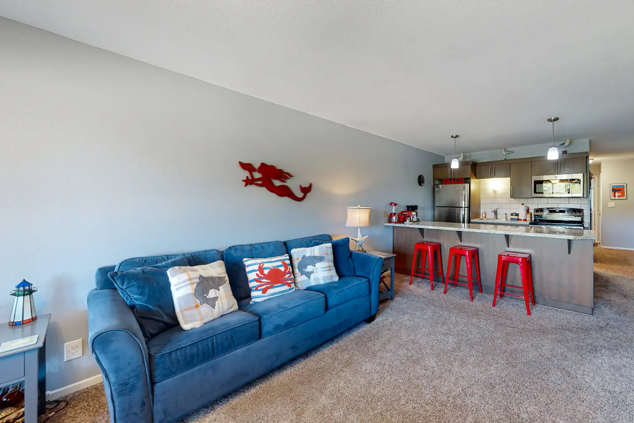 Third floor beachfront condo with a balcony full kitchen and ocean ...