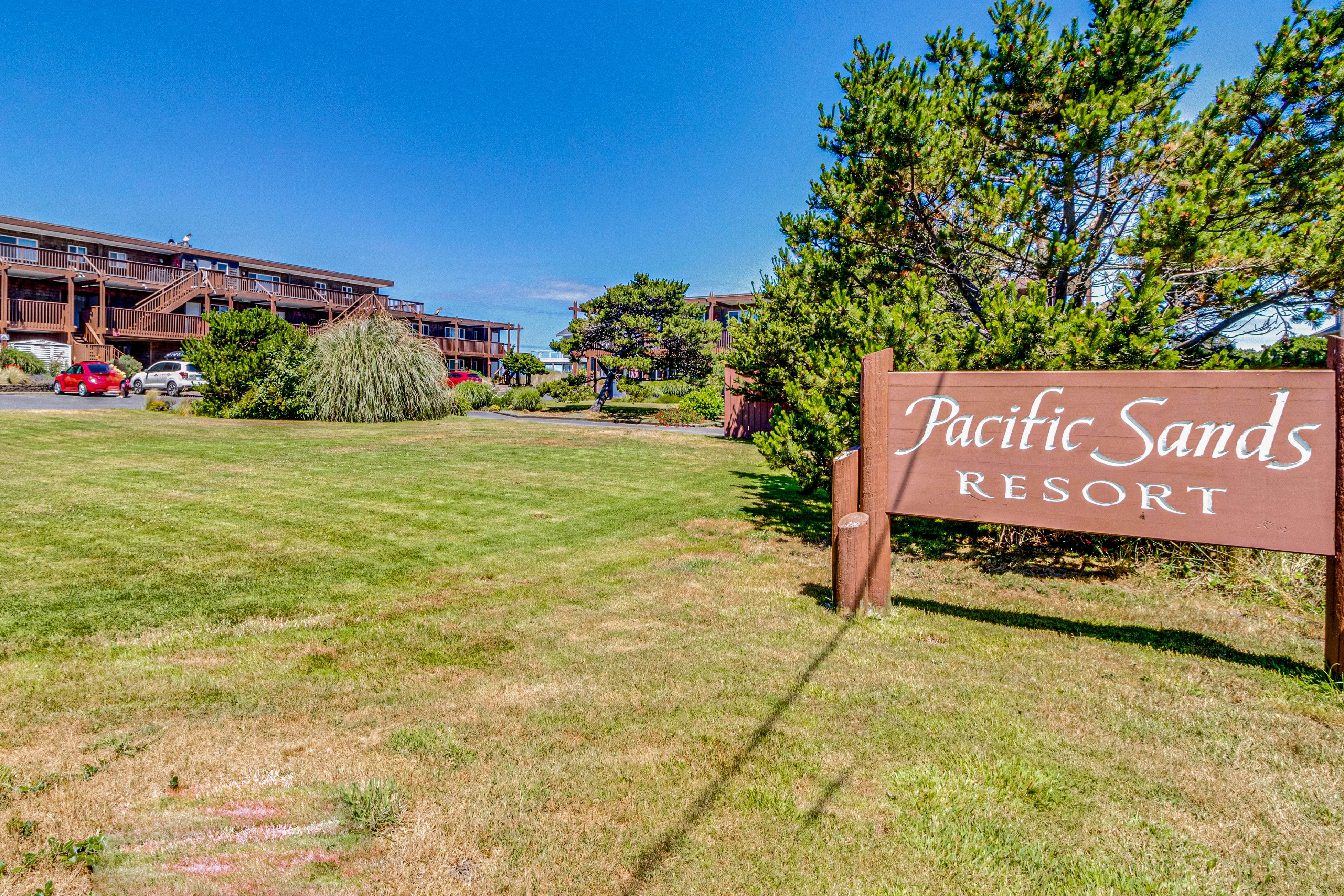 Beautiful ocean front condo with stunning views, WiFi, steps to beach