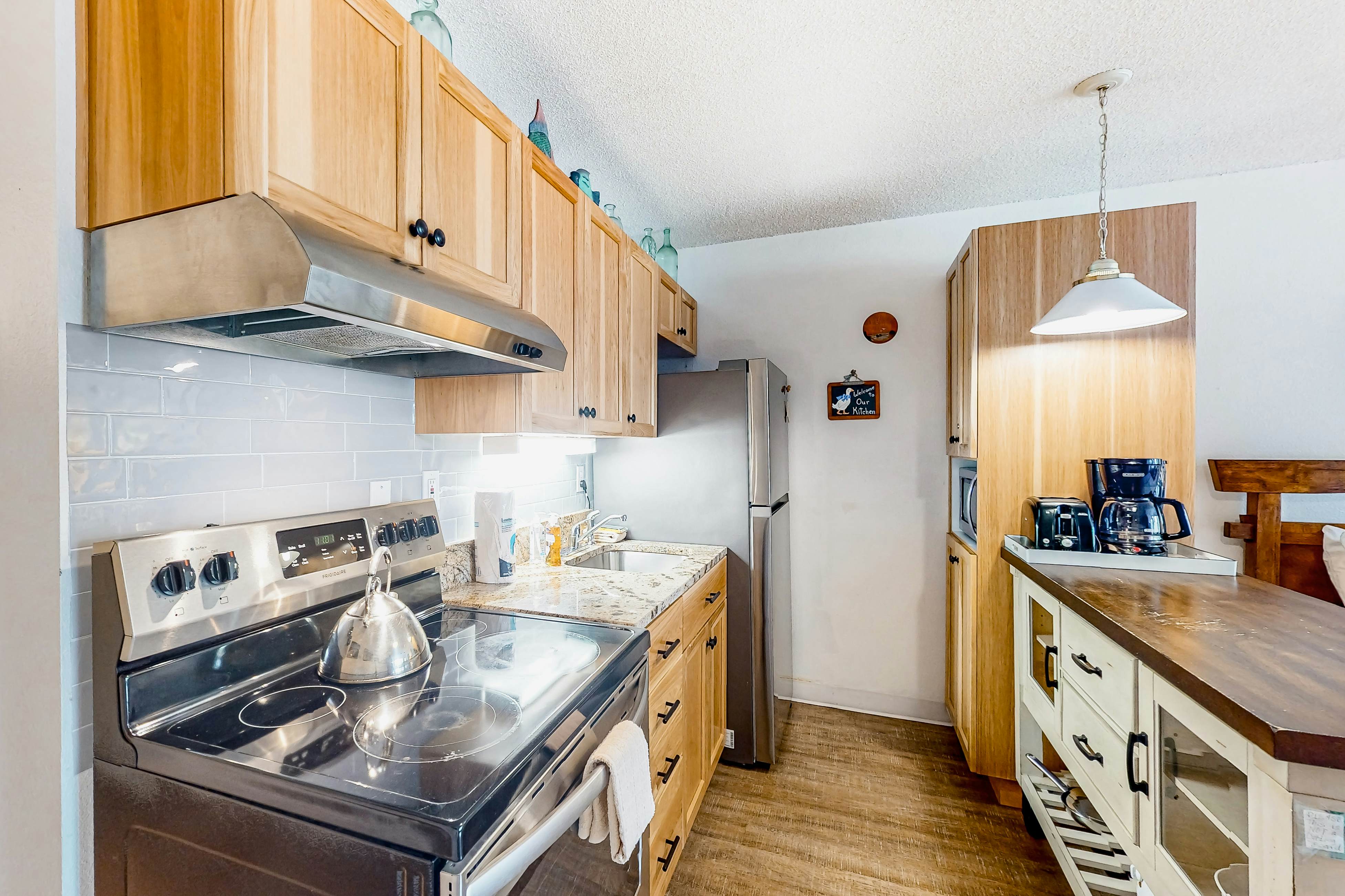 Dog-friendly, riverfront suite at oceanfront Proposal Rock Inn - steps to beach