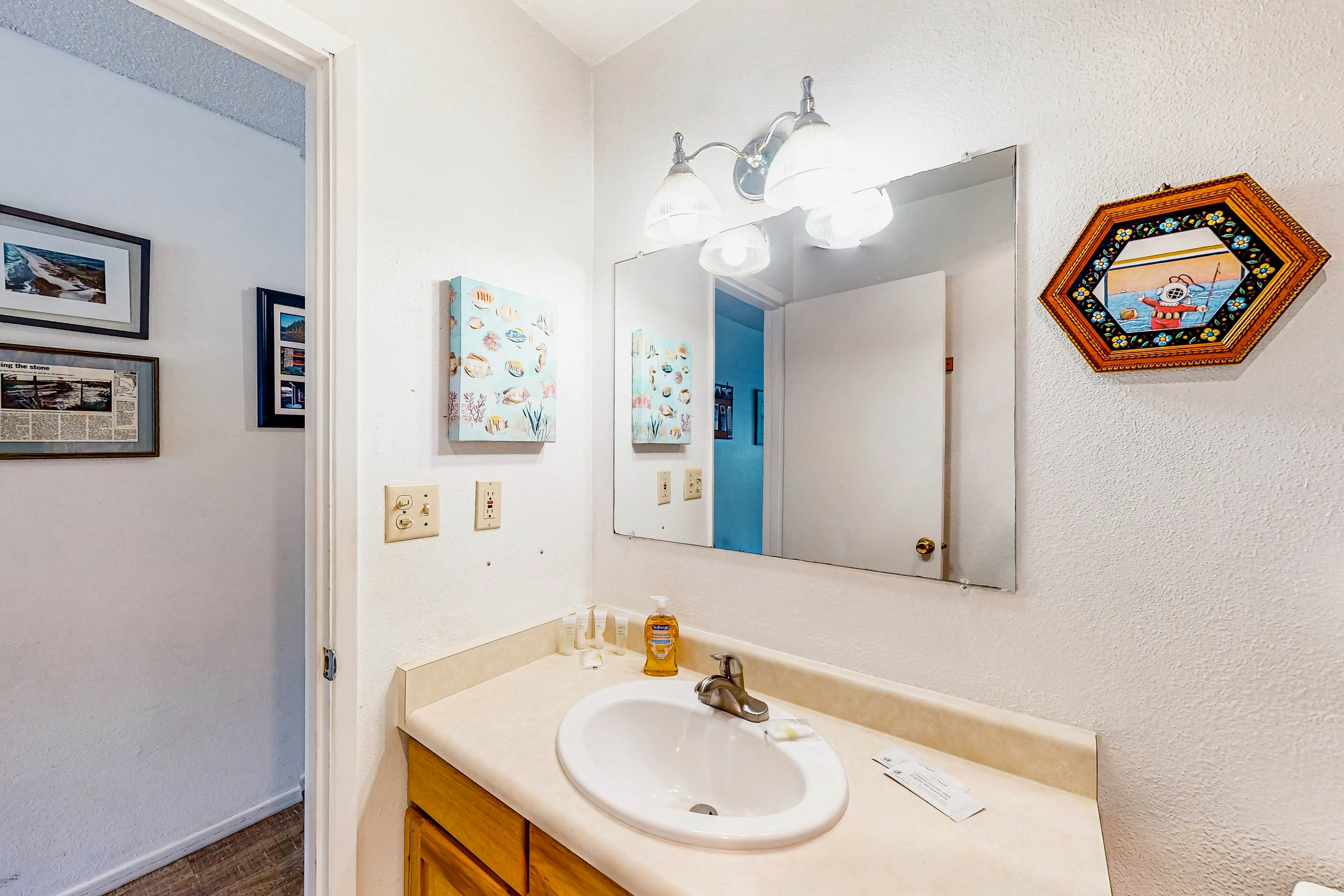 Dog-friendly, riverfront suite at oceanfront Proposal Rock Inn - steps to beach