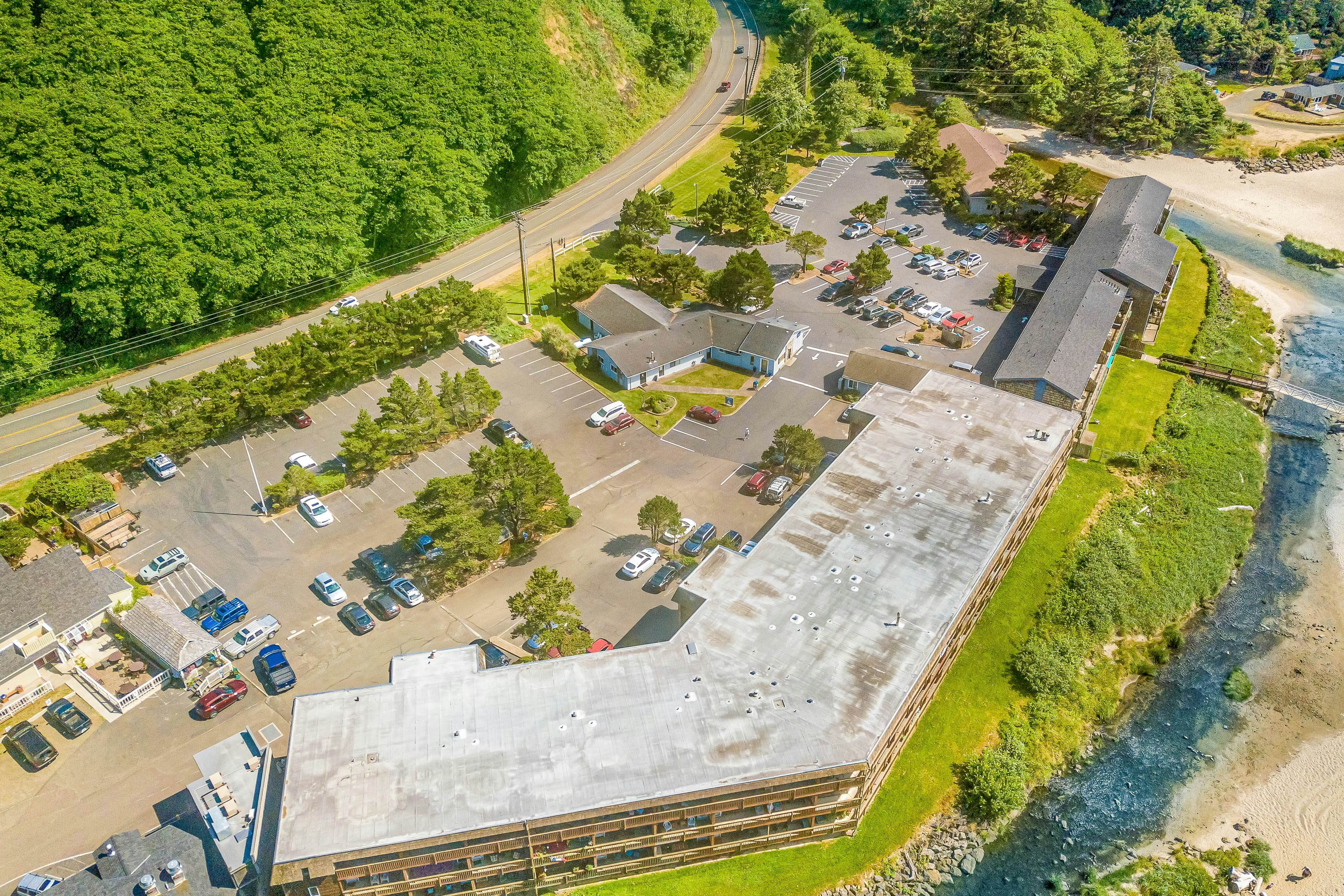 Dog-friendly, riverfront suite at oceanfront Proposal Rock Inn - steps to beach