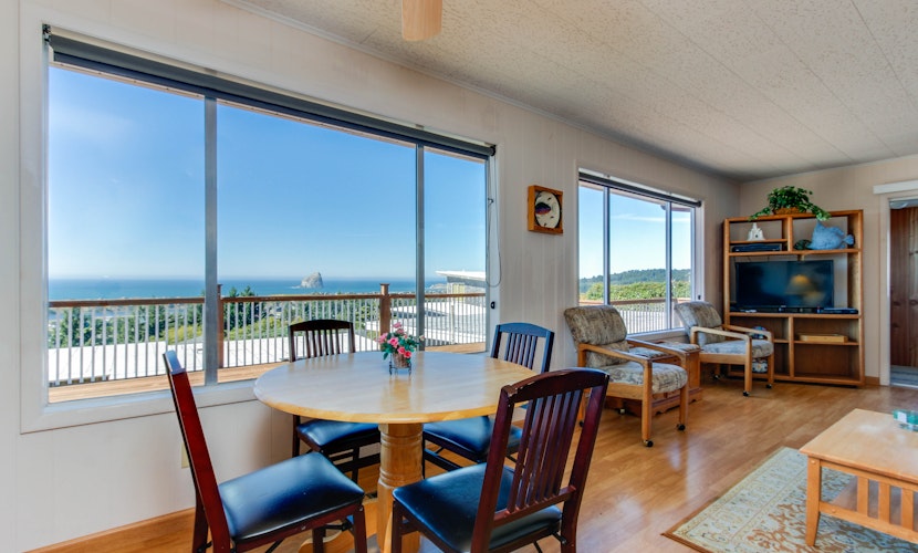 Bright Home with Sweeping Ocean Views and Quiet Location Close to Town
