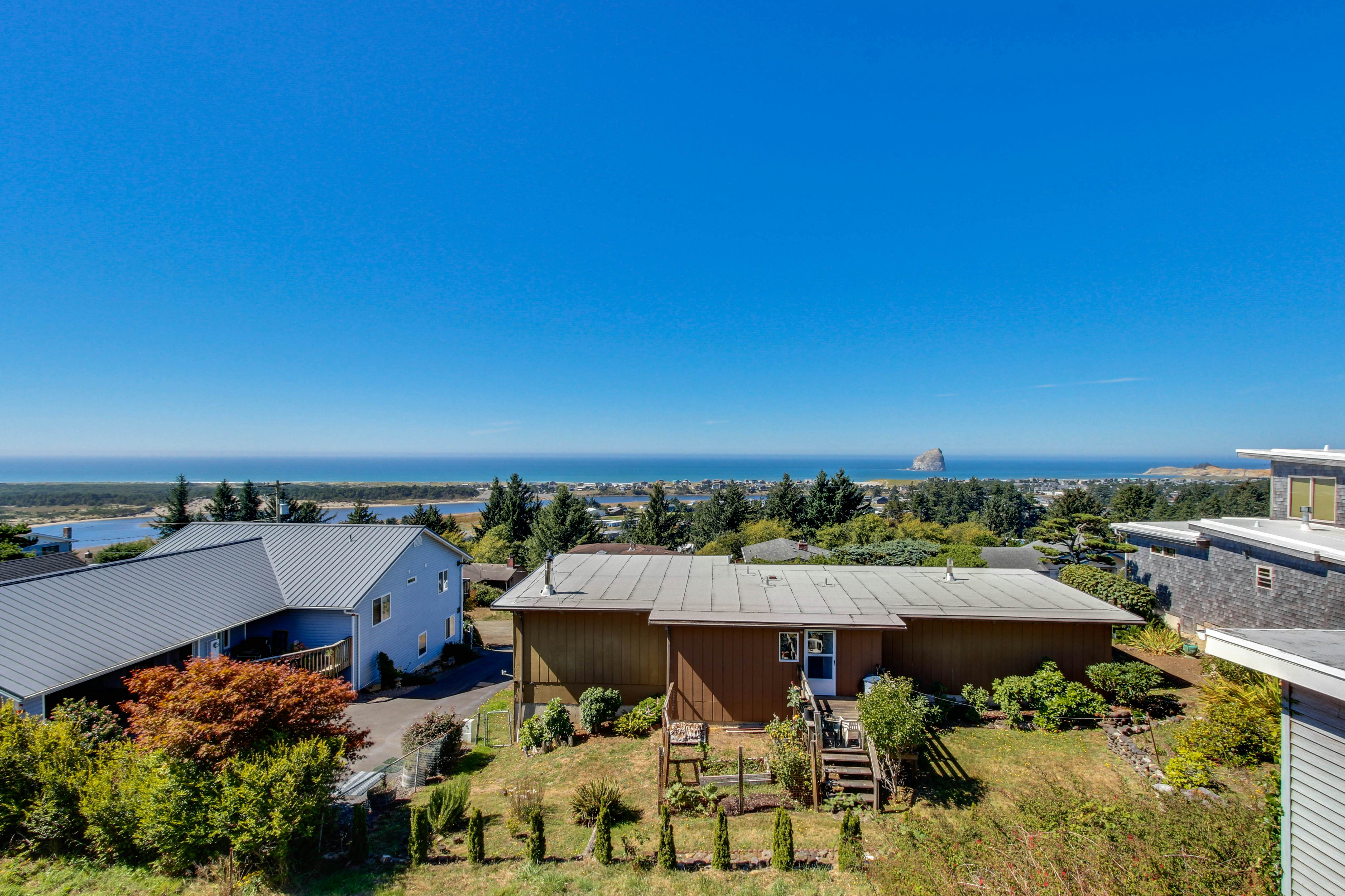 Bright Home with Sweeping Ocean Views and Quiet Location Close to Town
