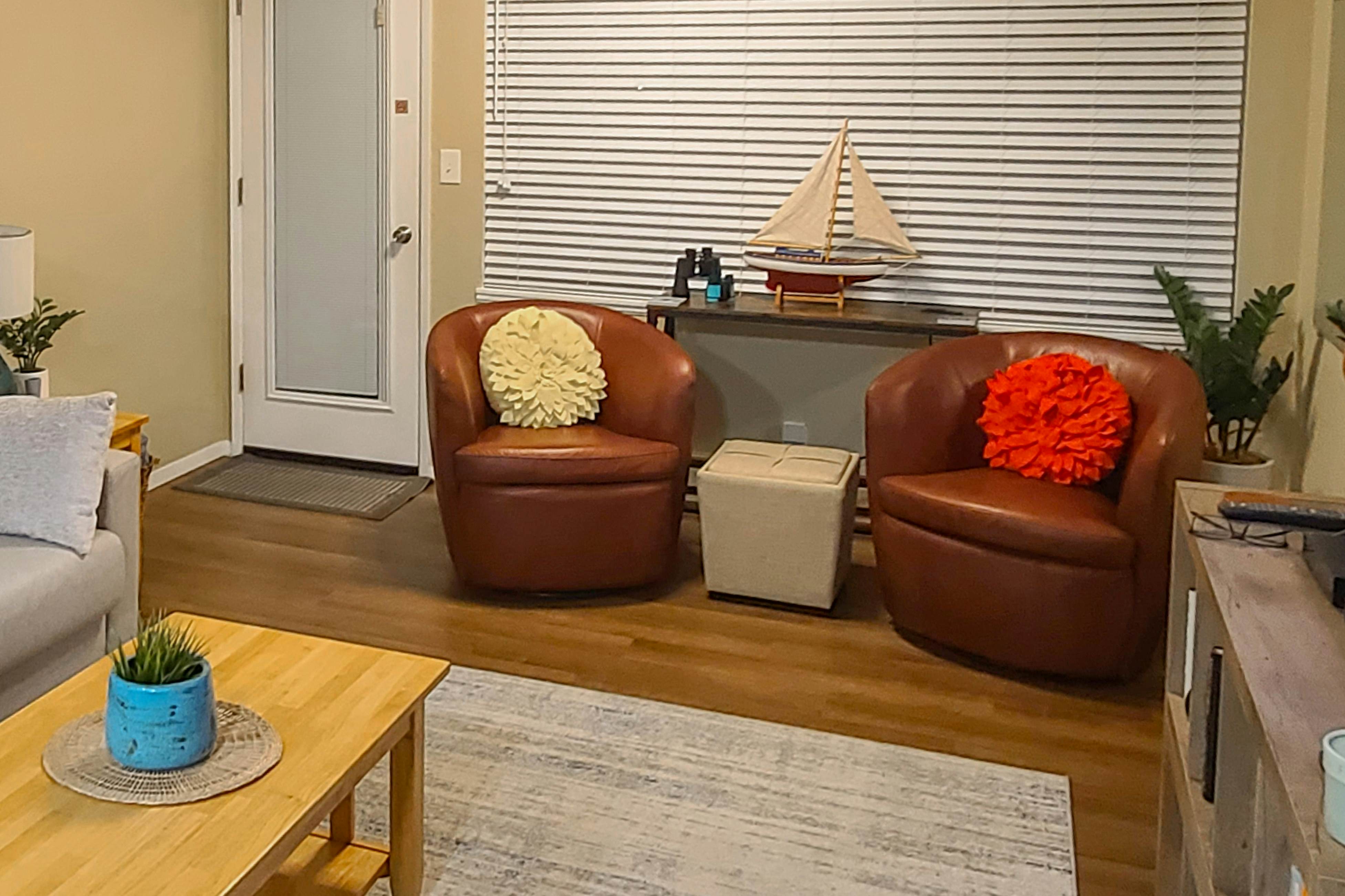 Dog friendly oceanfront condo with beach access and updated interior