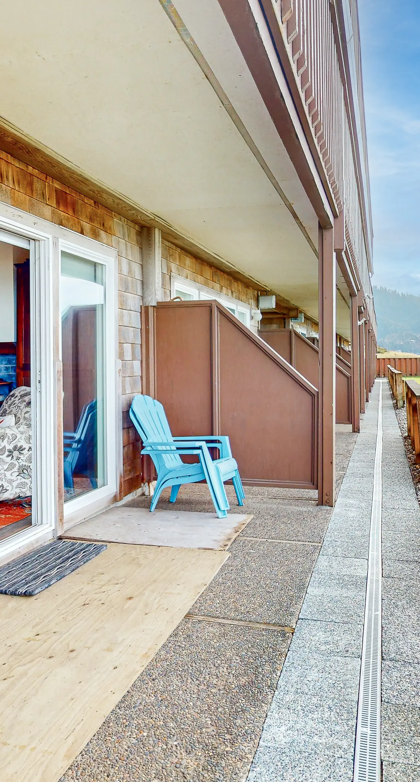 Oceanfront ground level condo with fireplace and updated kitchen dog friendly