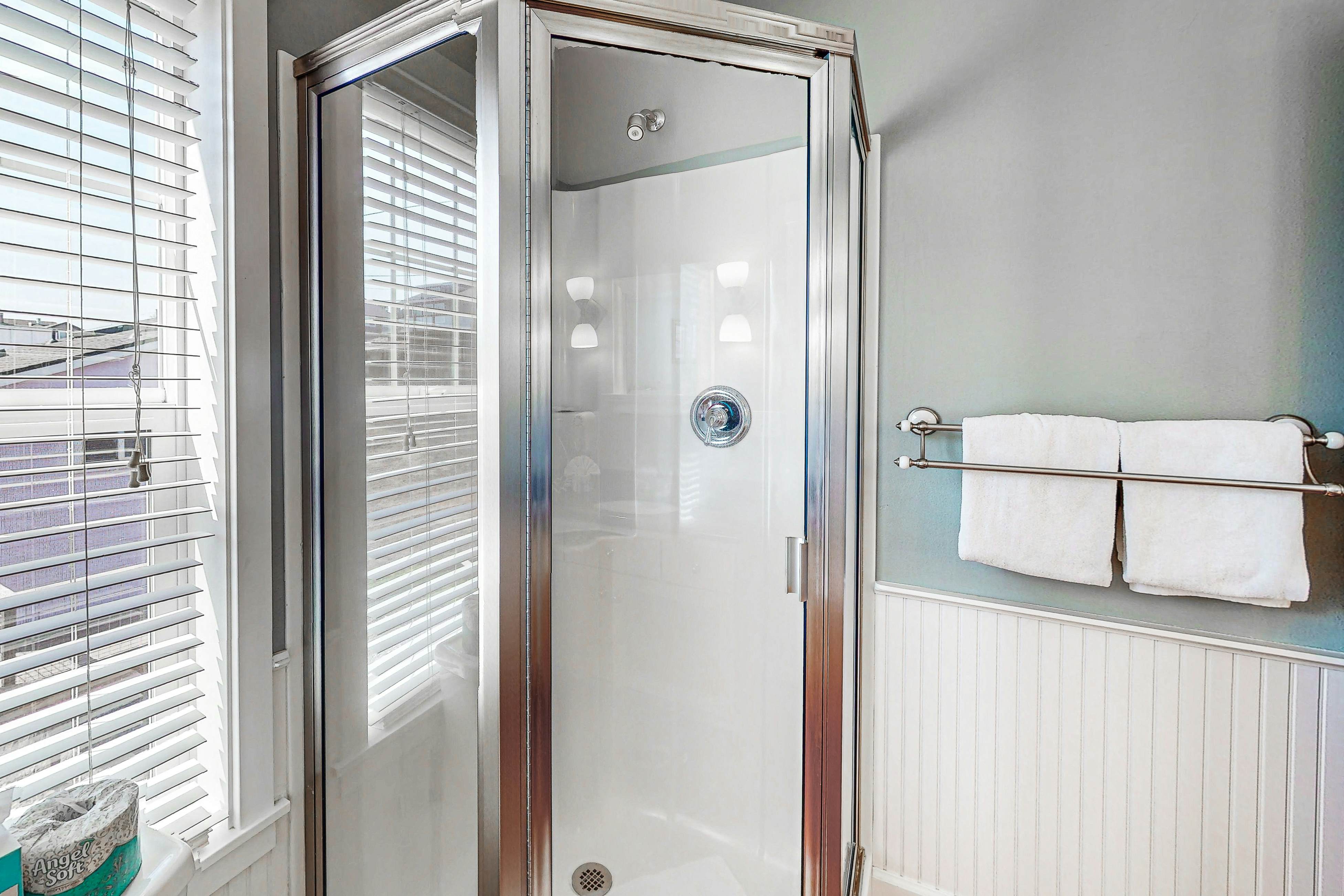 Gorgeous ocean view home with hot tub game room steps to beach