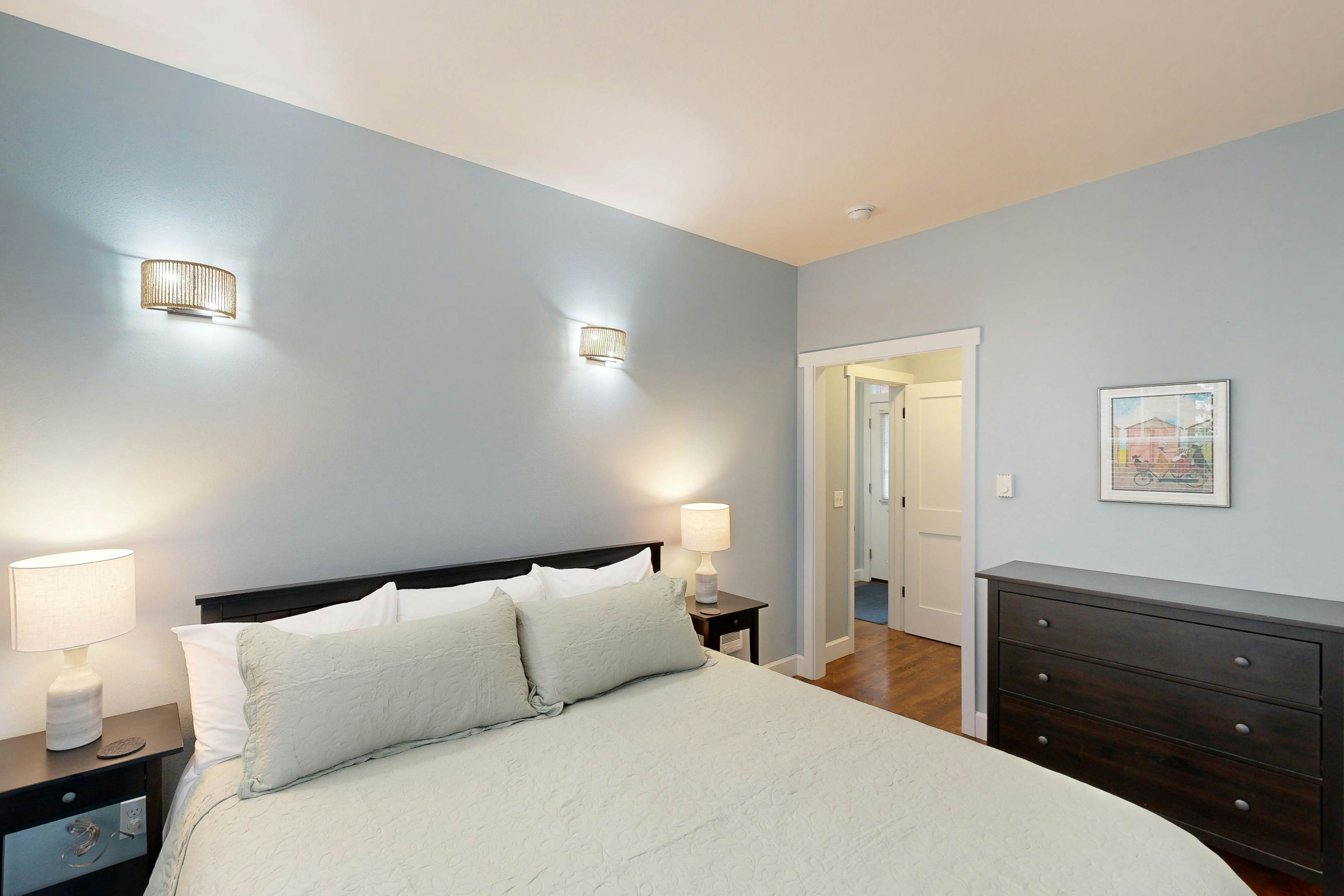 Beautiful home with peek a boo beach views patio with hot tub and firepit WiFi