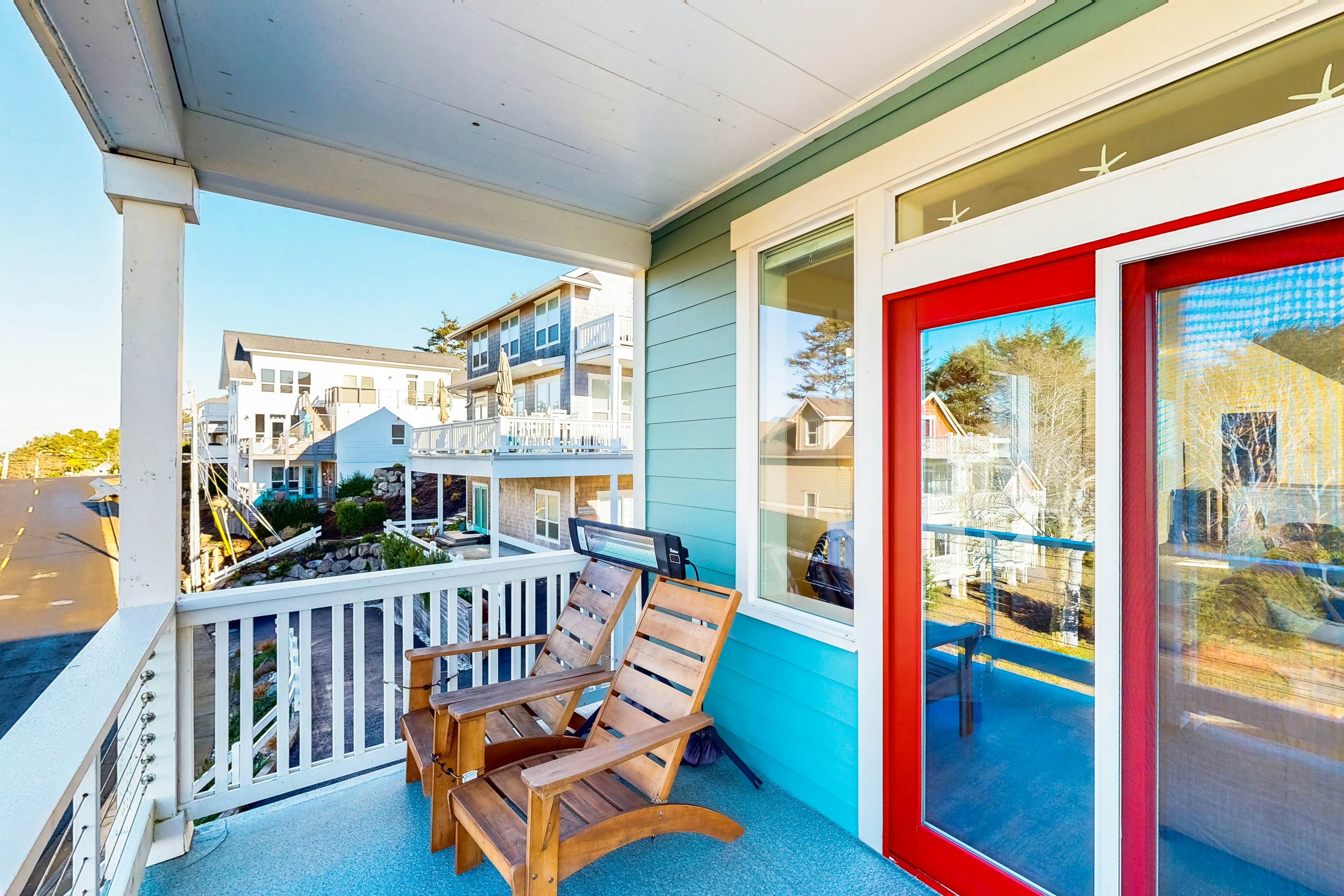 Beautiful family-friendly home with private hot tub, walk to beach, shared pool