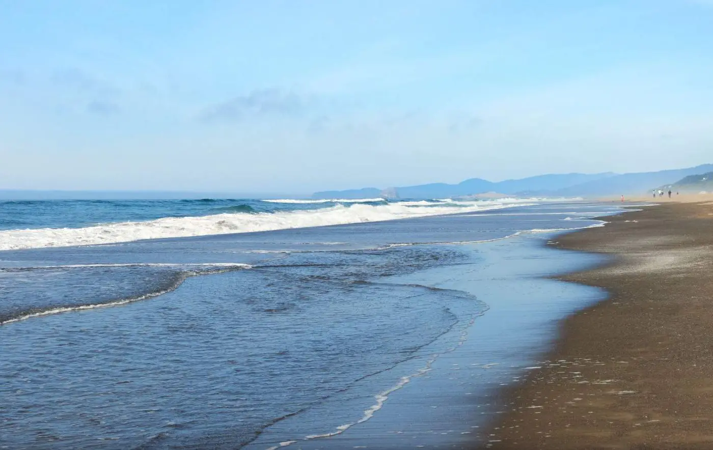 Cozy Coastal Cottage with Walkable Beach & Golf Access | Dog-Friendly