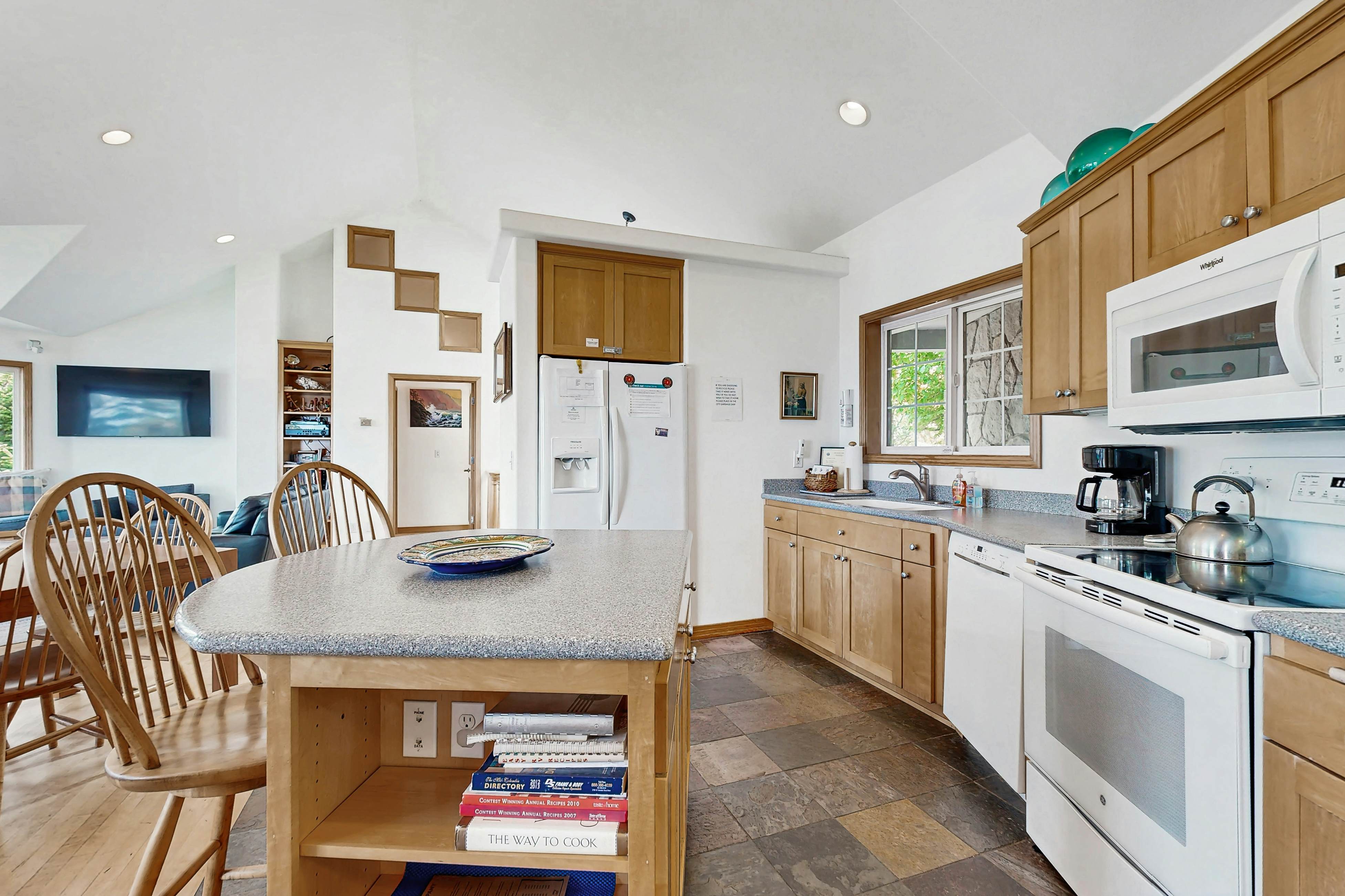 Dog-Friendly Home with Private Hot Tub and Views of Proposal Rock and the Ocean