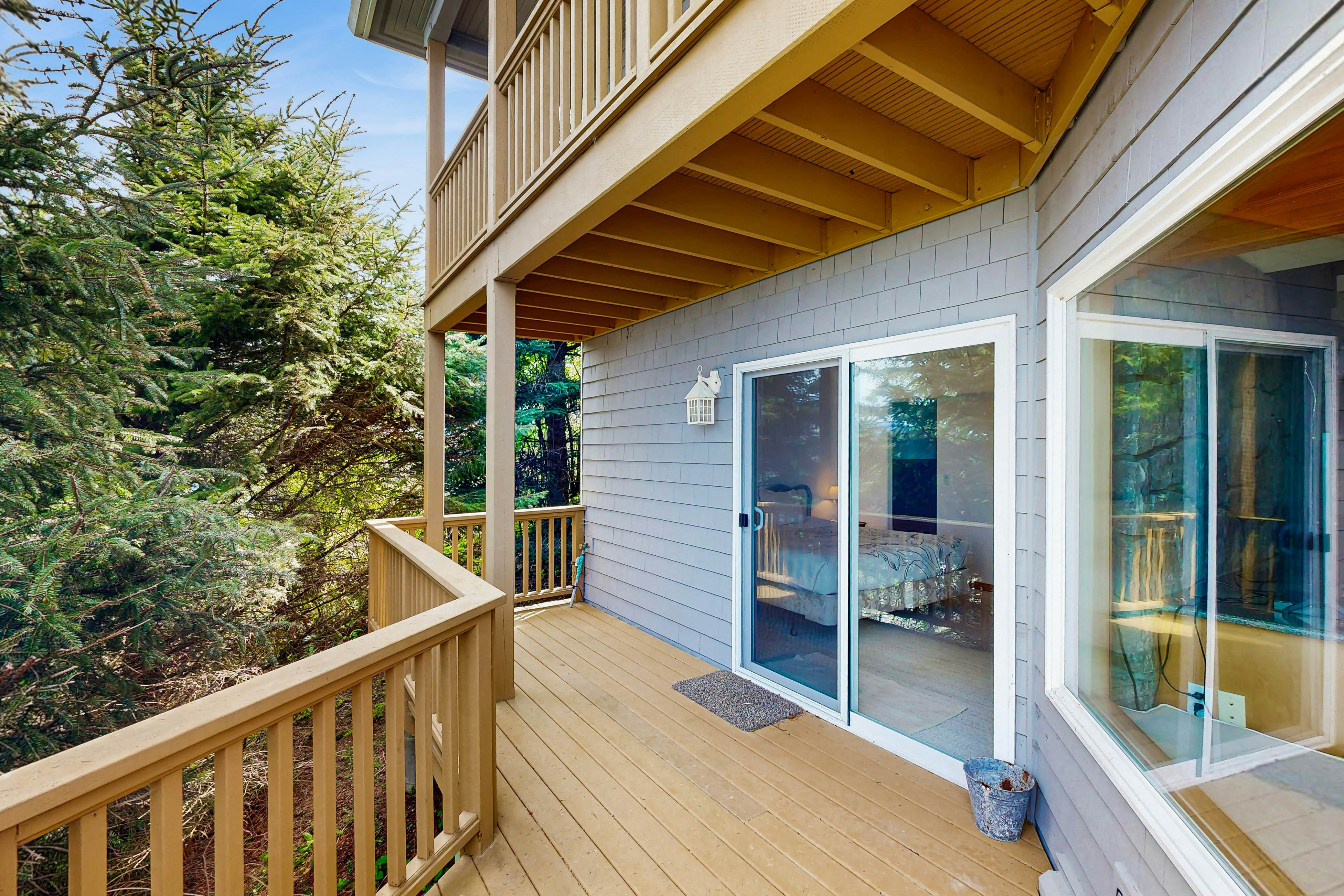 Dog-Friendly Home with Private Hot Tub and Views of Proposal Rock and the Ocean