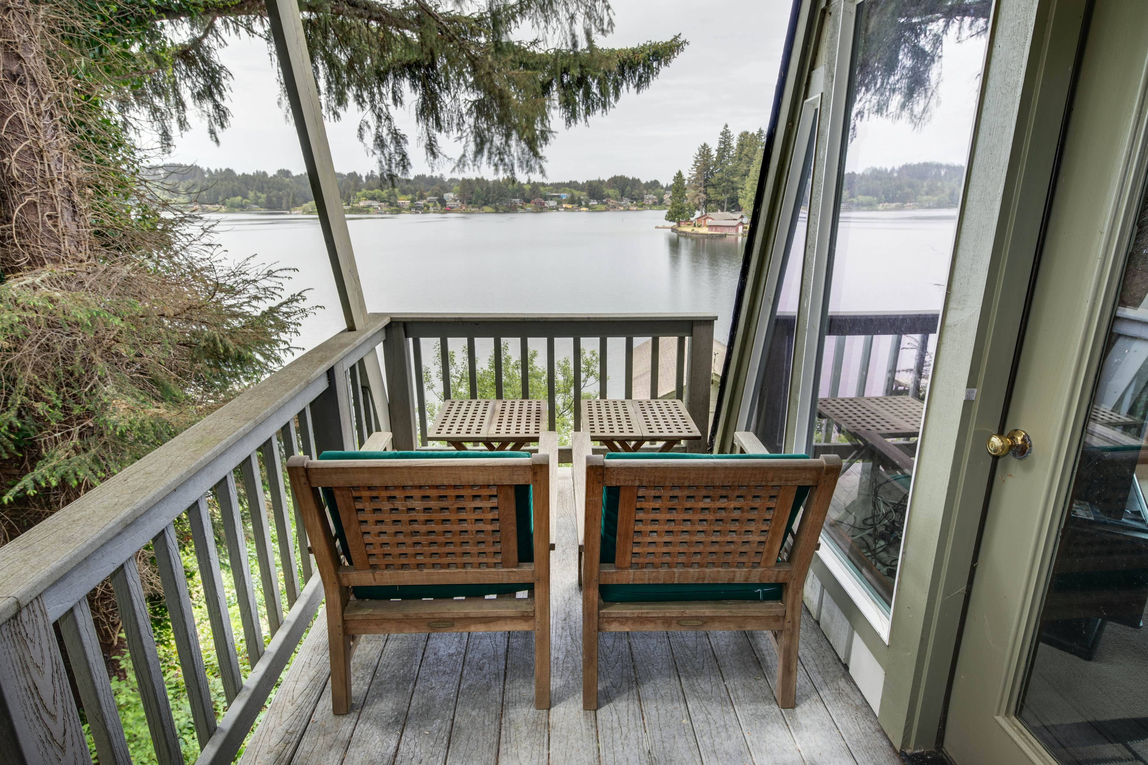 Lakefront house w/ private dock, firepit, and sunset views