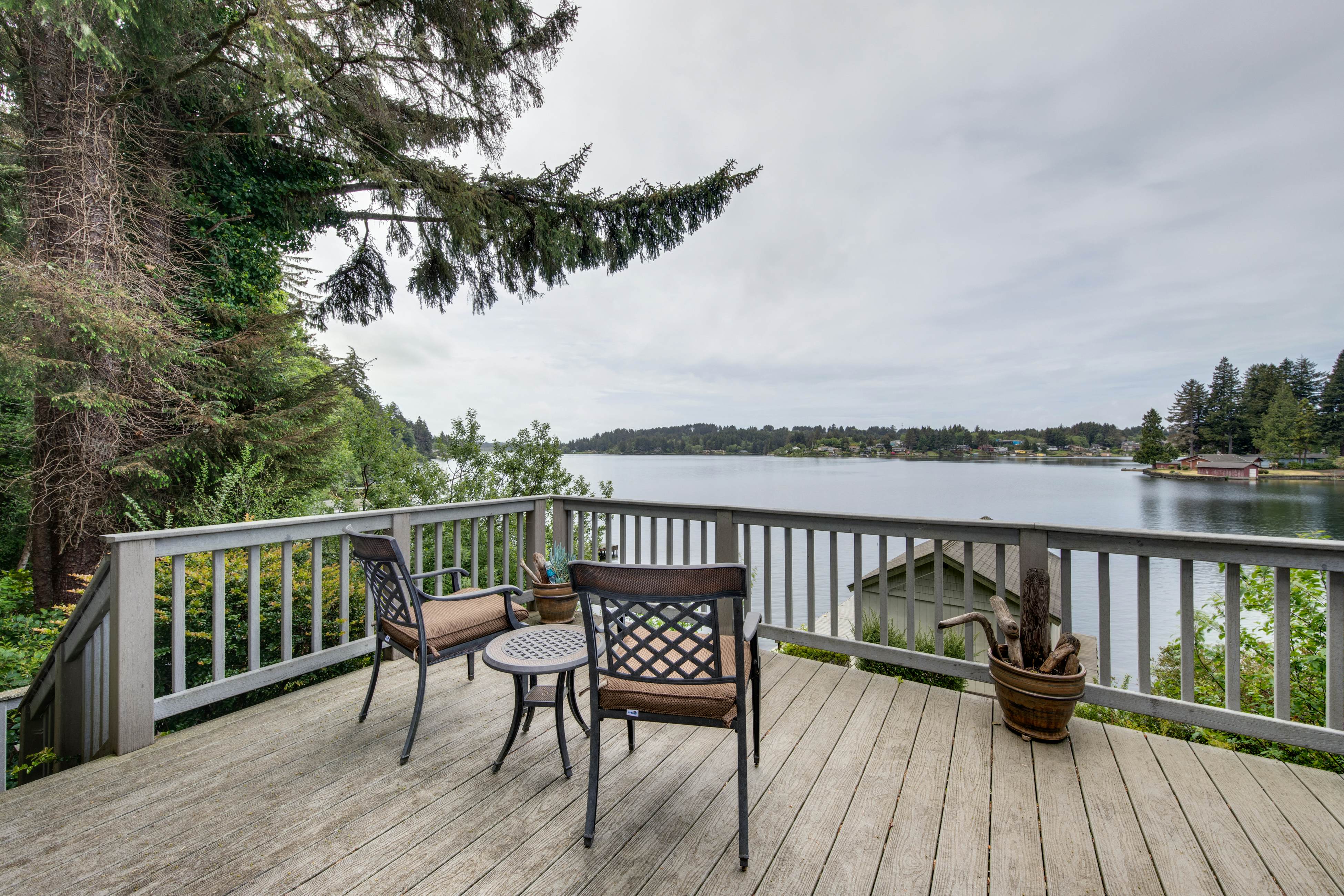 Lakefront house w/ private dock, firepit, and sunset views