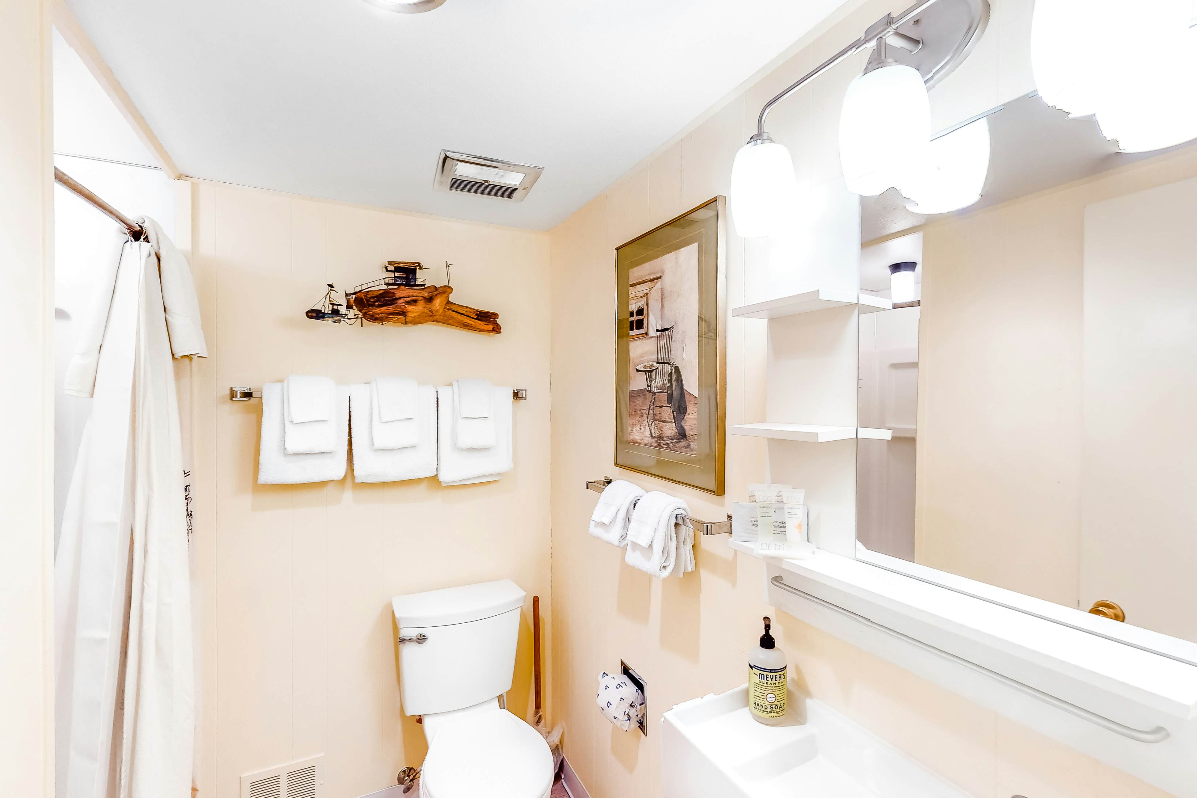 Lakefront house w/ private dock, firepit, and sunset views