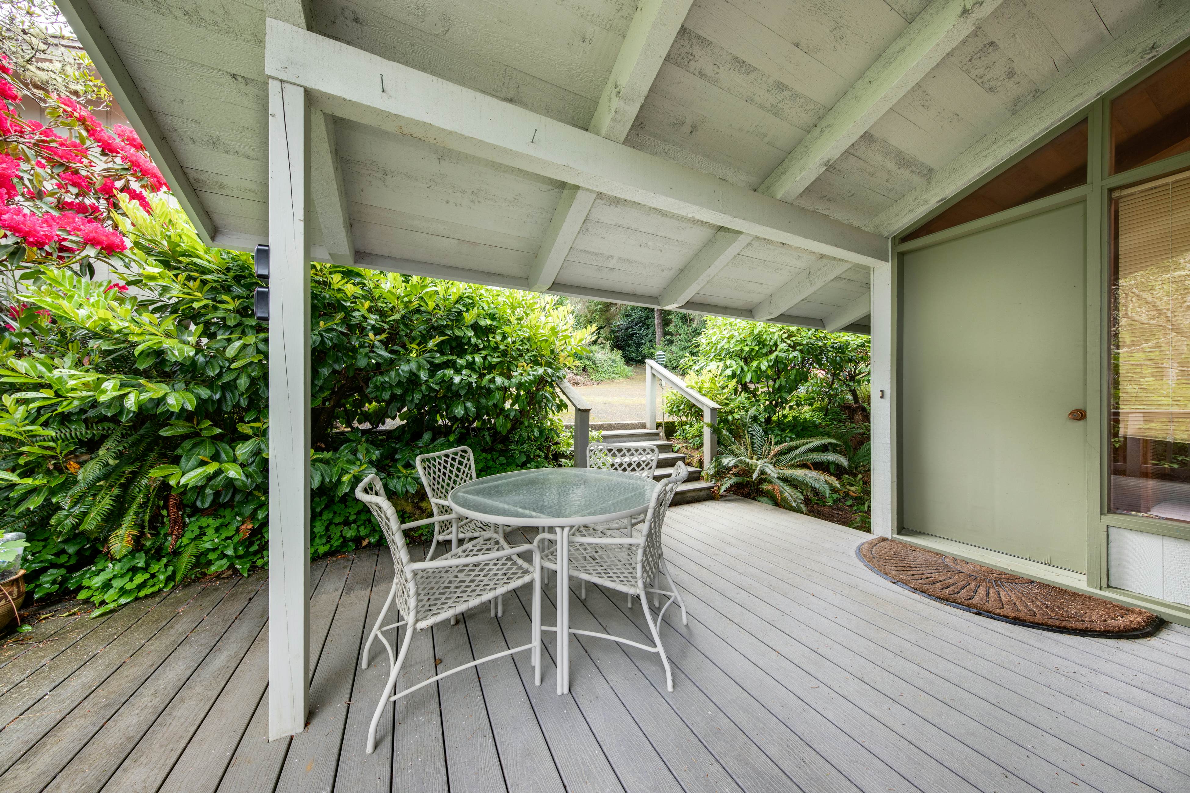 Lakefront house w/ private dock, firepit, and sunset views