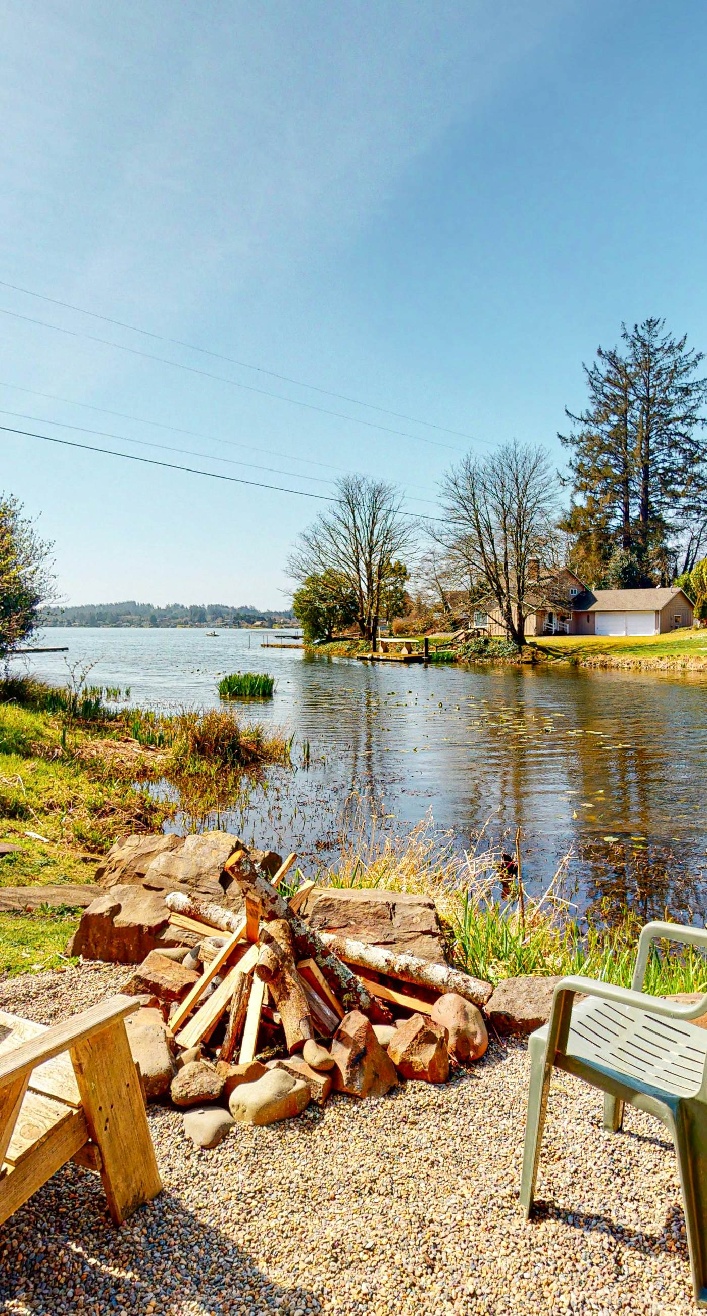 Charming Lakefront Home with Private Hot Tub and High Speed WiFi