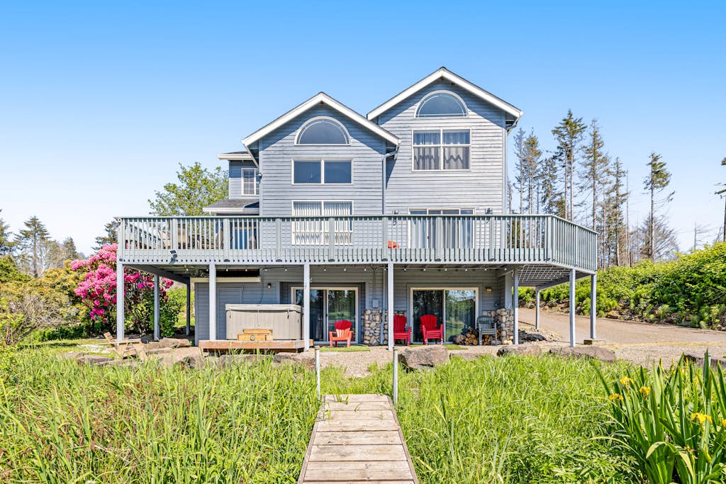 Chill Side Lake House