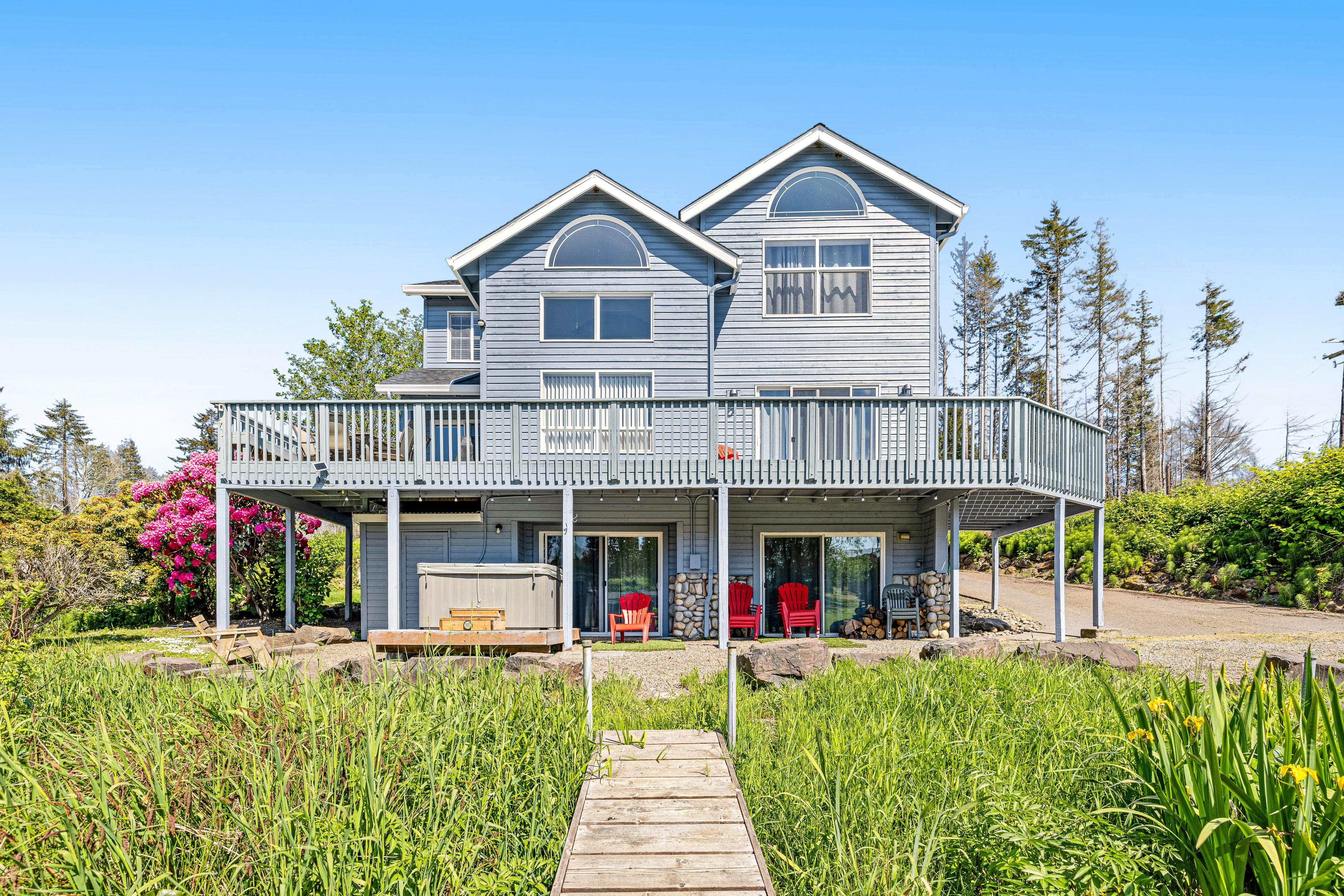 Charming Lakefront Home with Private Hot Tub, Dock, and High-Speed WiFi